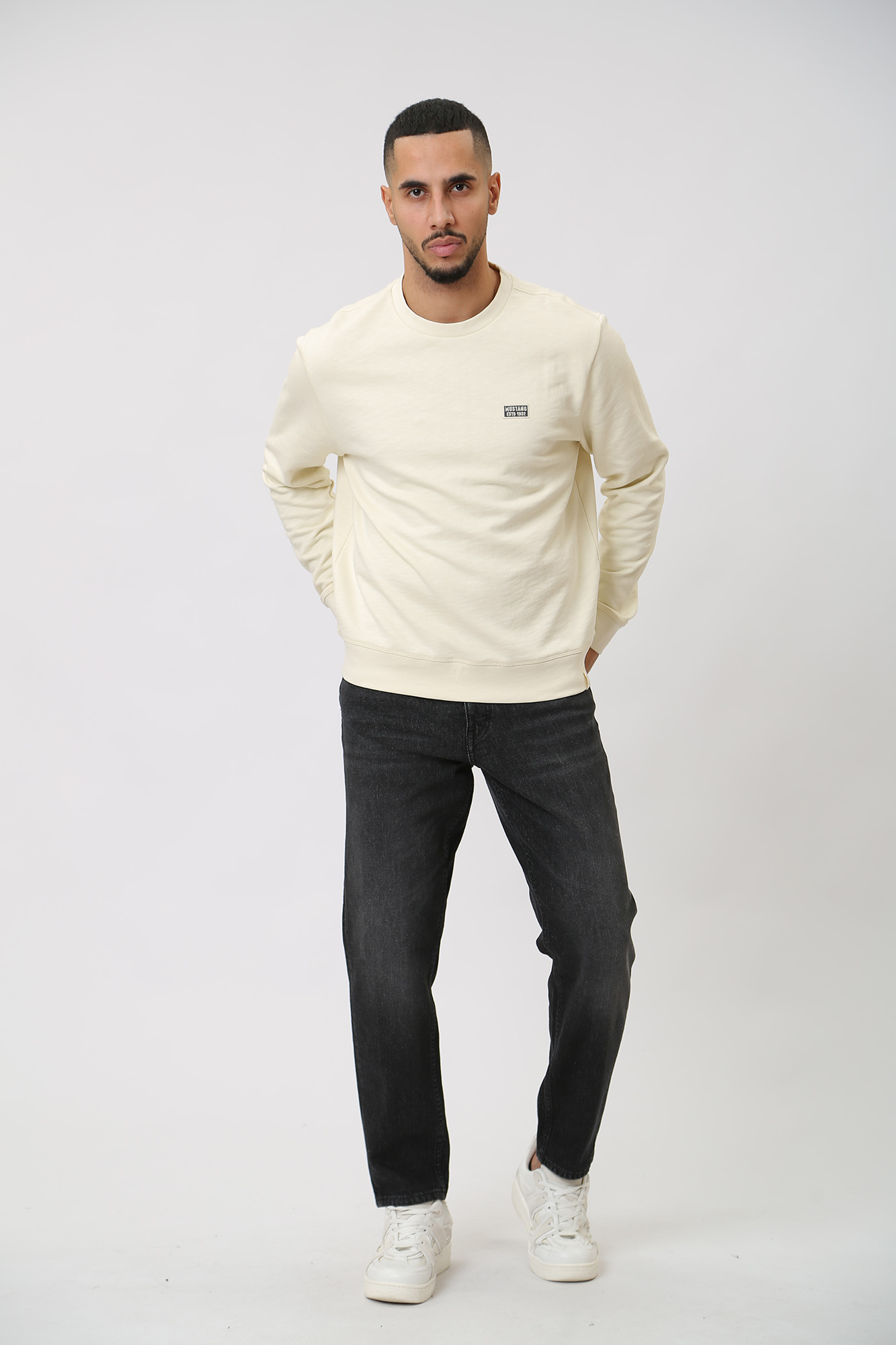 1014611-4000 Джинсы Denver Cropped  Mustang Черный