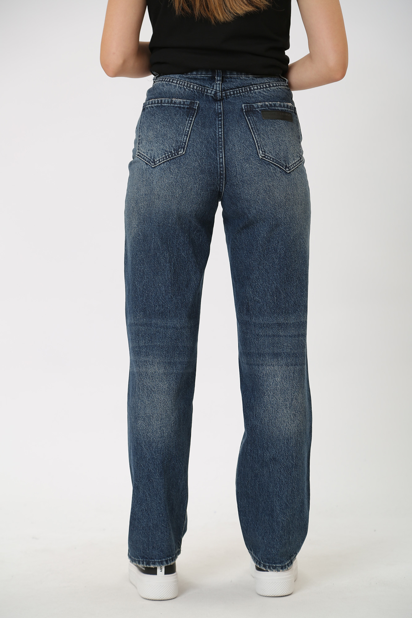 6RYJ83_Y11EZ брюки джинсовые armani exchange 