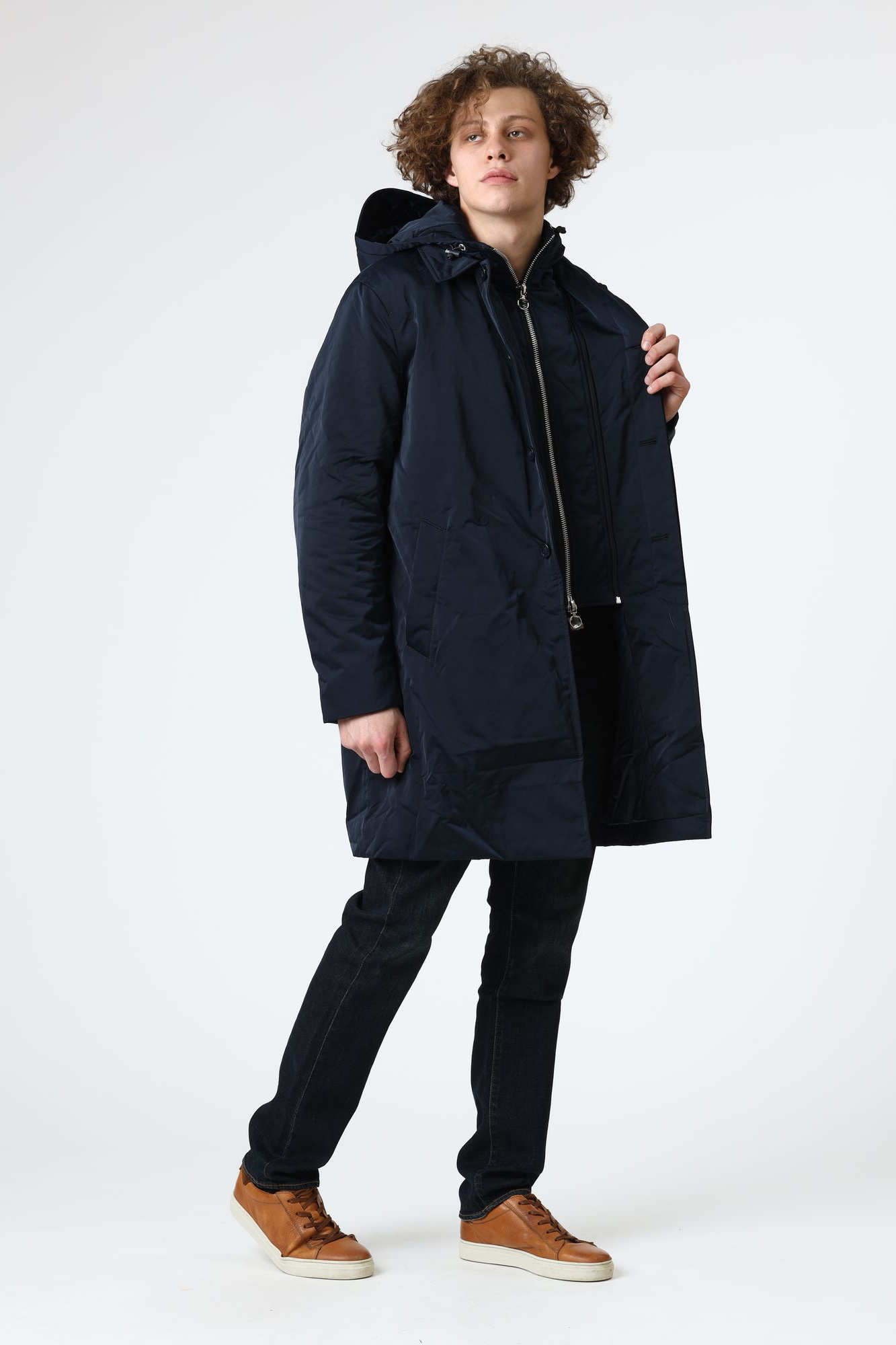 6HZLG8_ZNFQZ Плащ утепленный Armani Exchange Синий