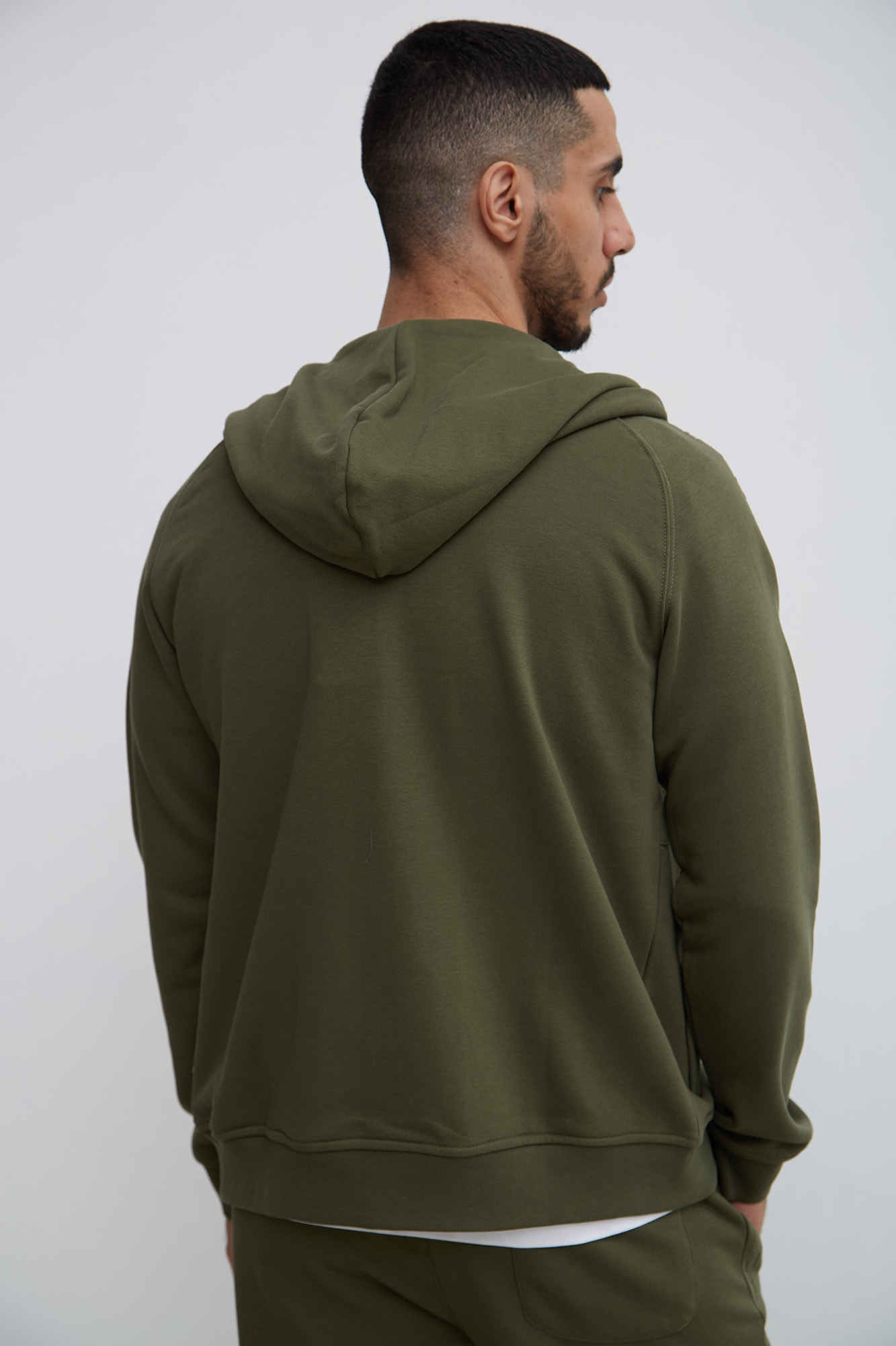 VM-231-20-037 Толстовка Van Mich Хаки