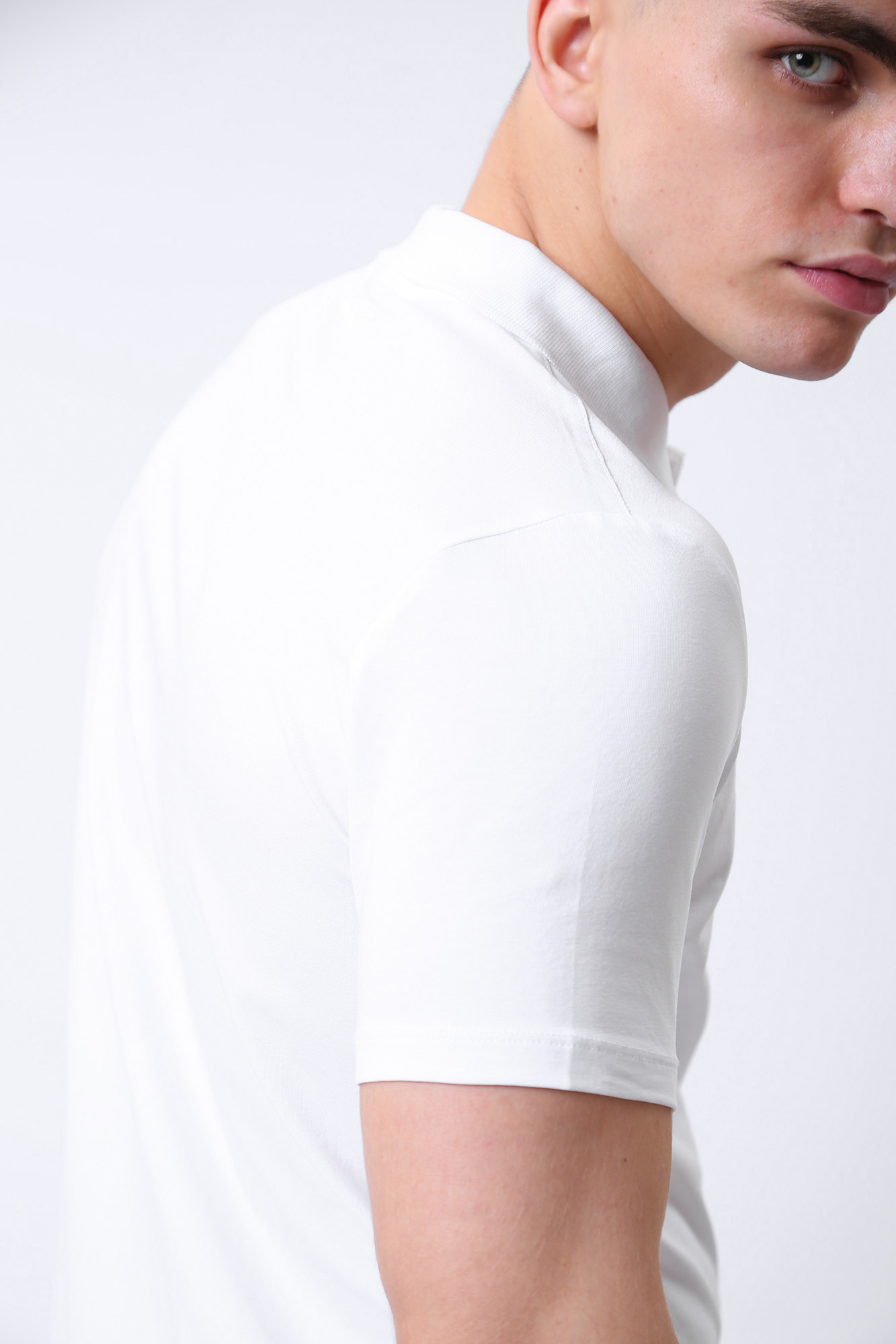 531221_745082 Поло  Karl Lagerfeld Белый