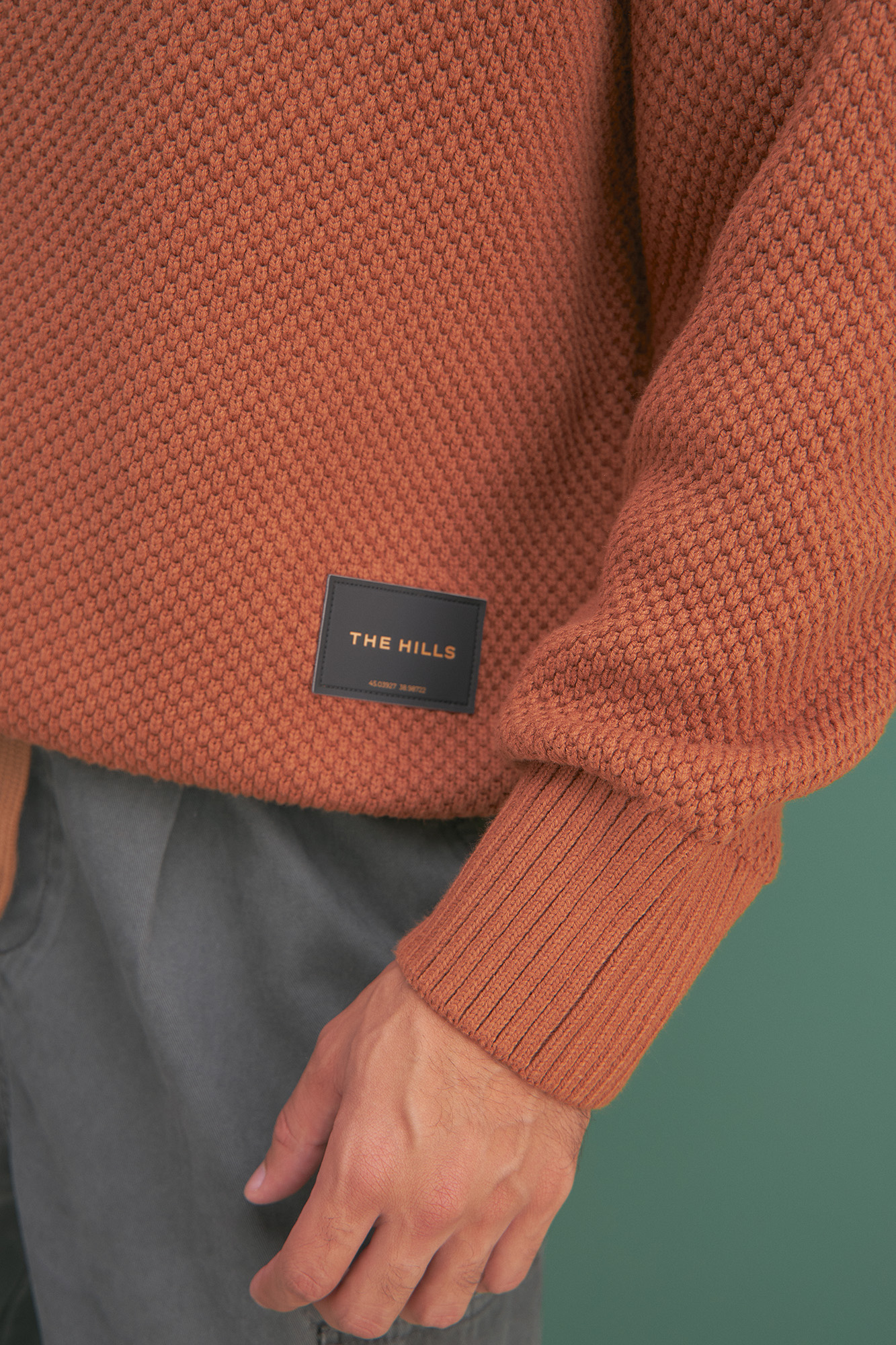 M-232-QW-10009 Свитер The Hills Бежевый