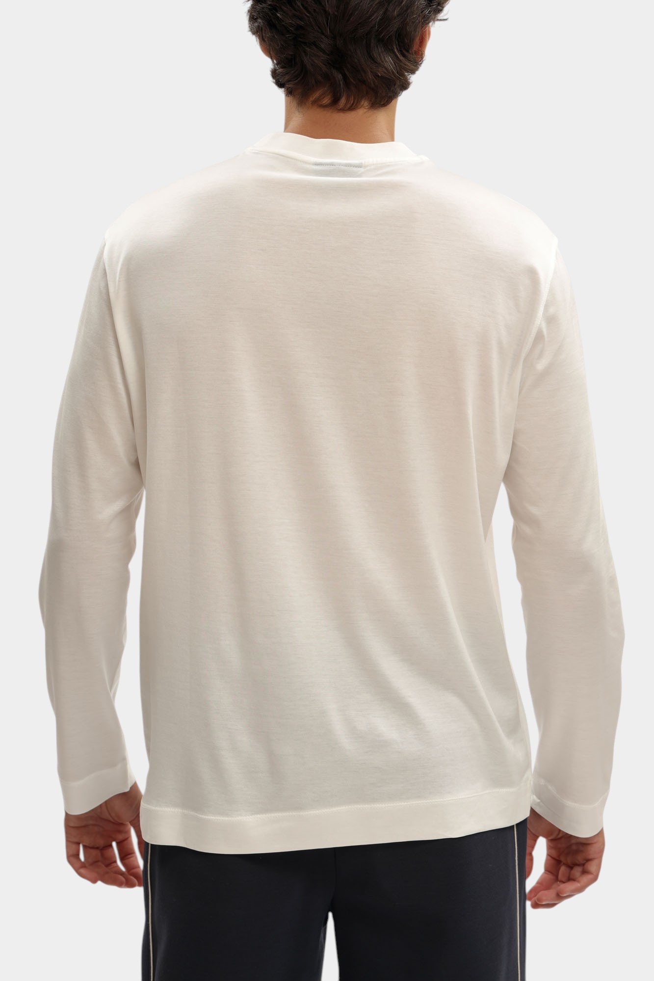 EM004345_ AF10761 Лонгслив Emporio Armani Белый