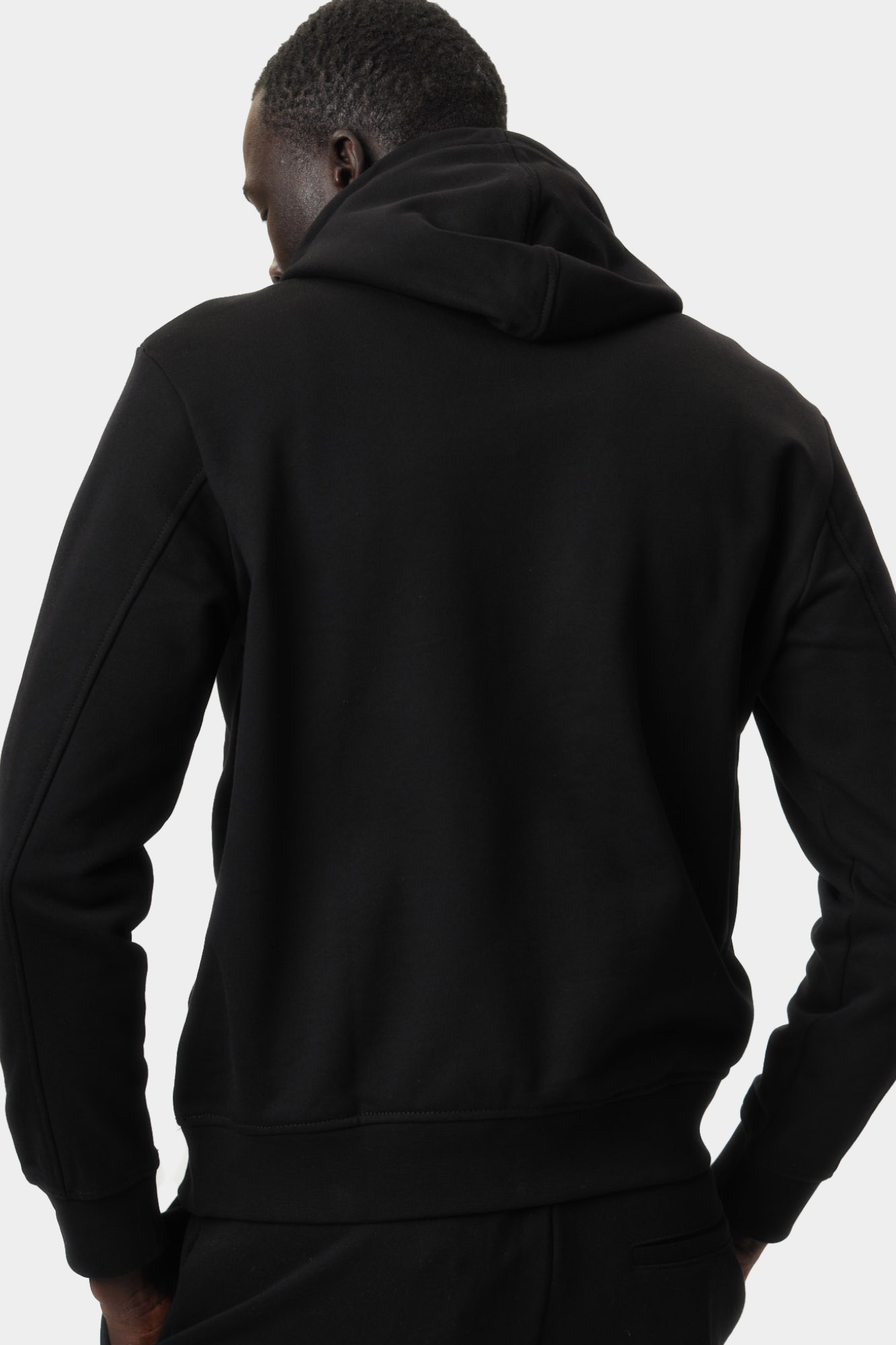 XM000217_AF10830 Худи Armani Exchange Черный