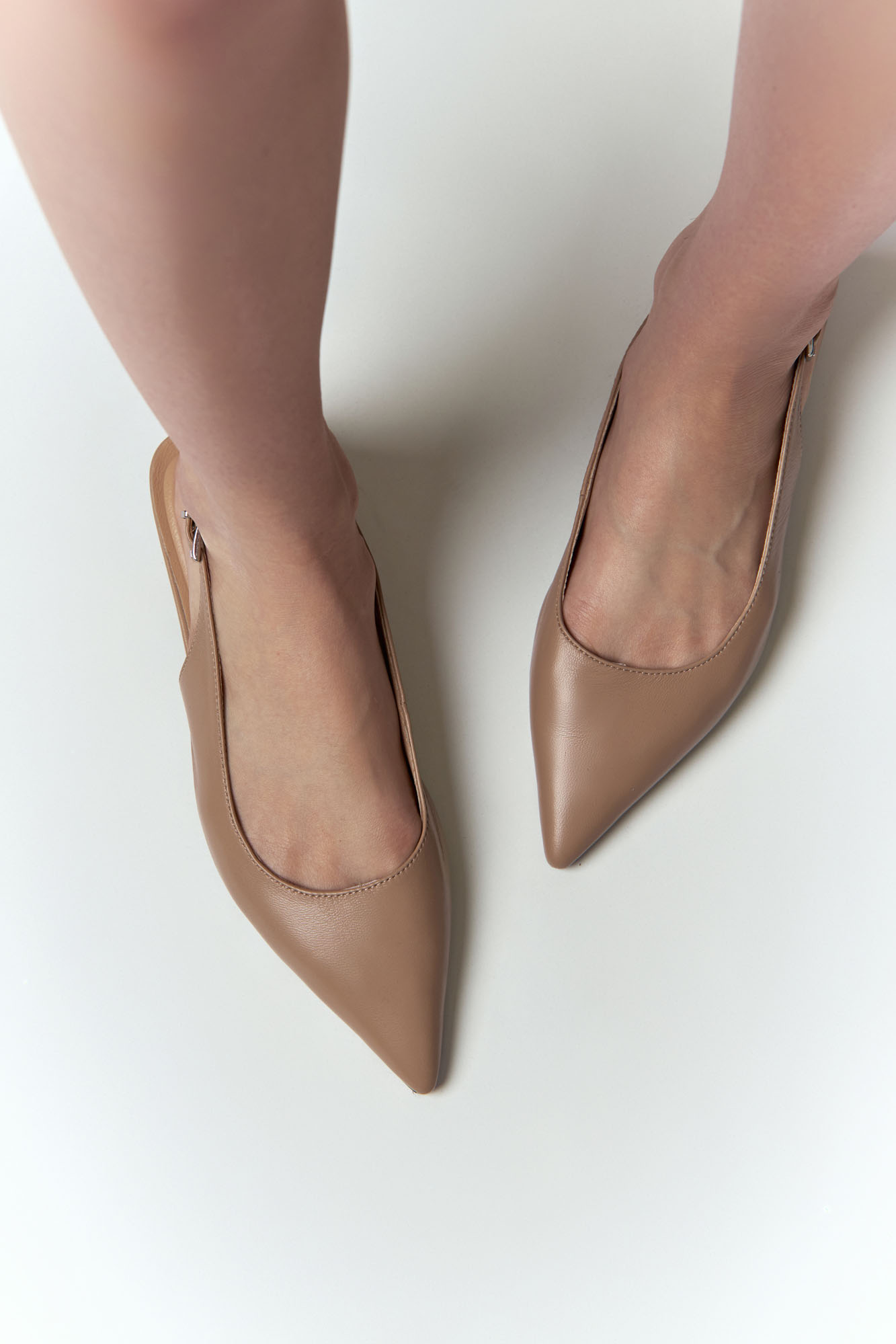 MC21678 Босоножки Marc Cony Бежевый