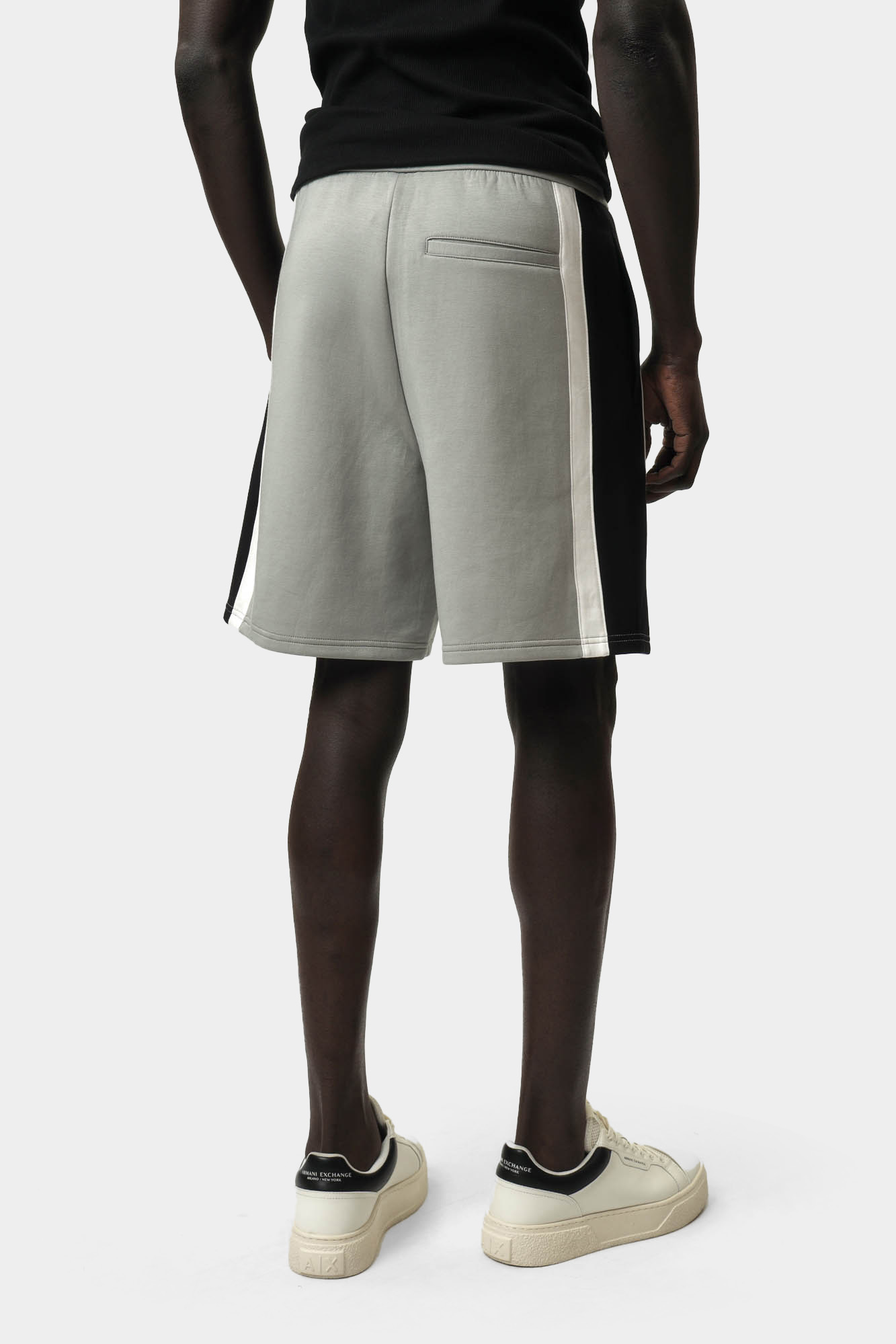 XM000521_AF13047 Шорты трикотажные Armani Exchange Серый