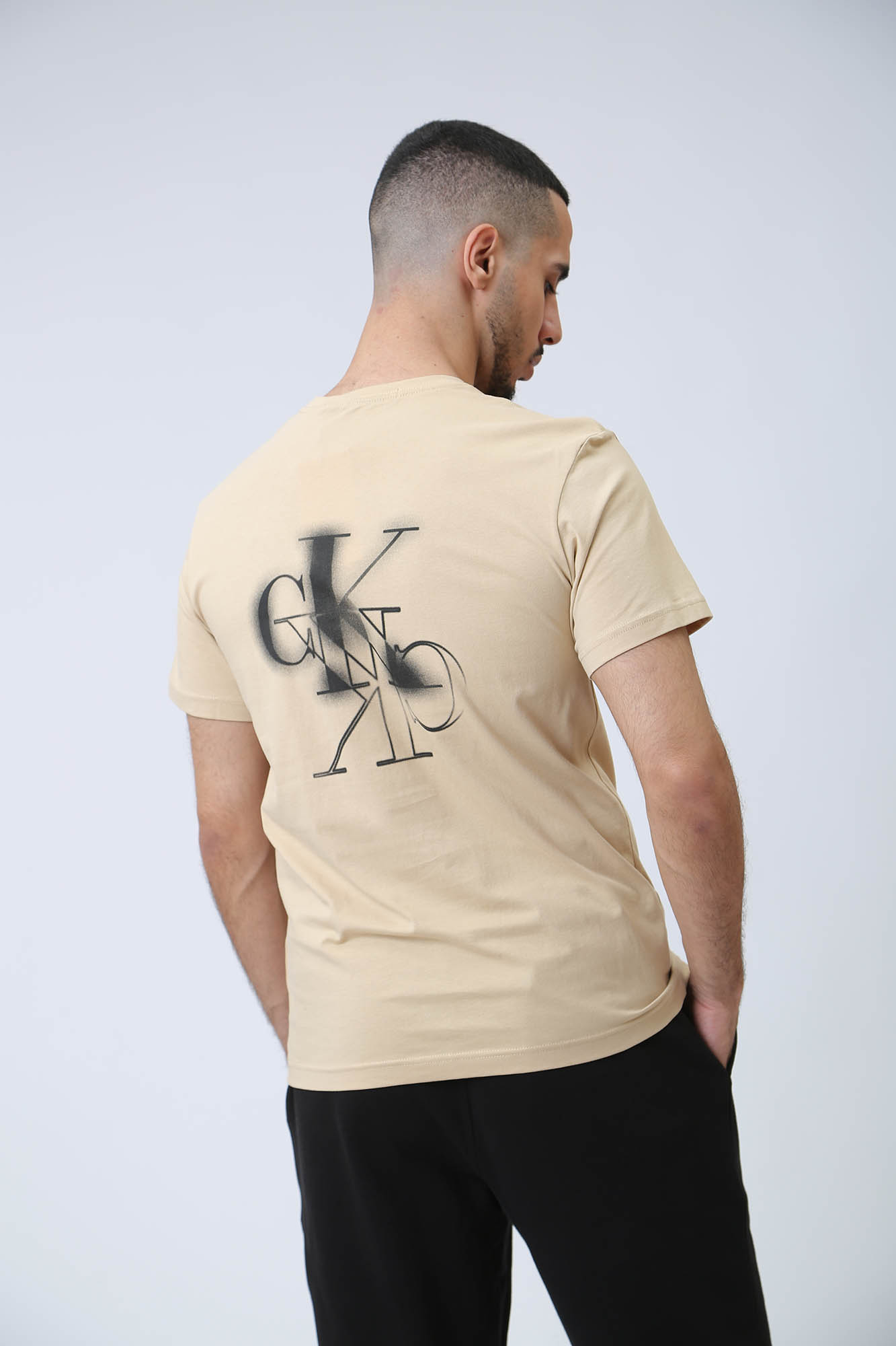 J30J324646 Футболка Calvin Klein Jeans Бежевый