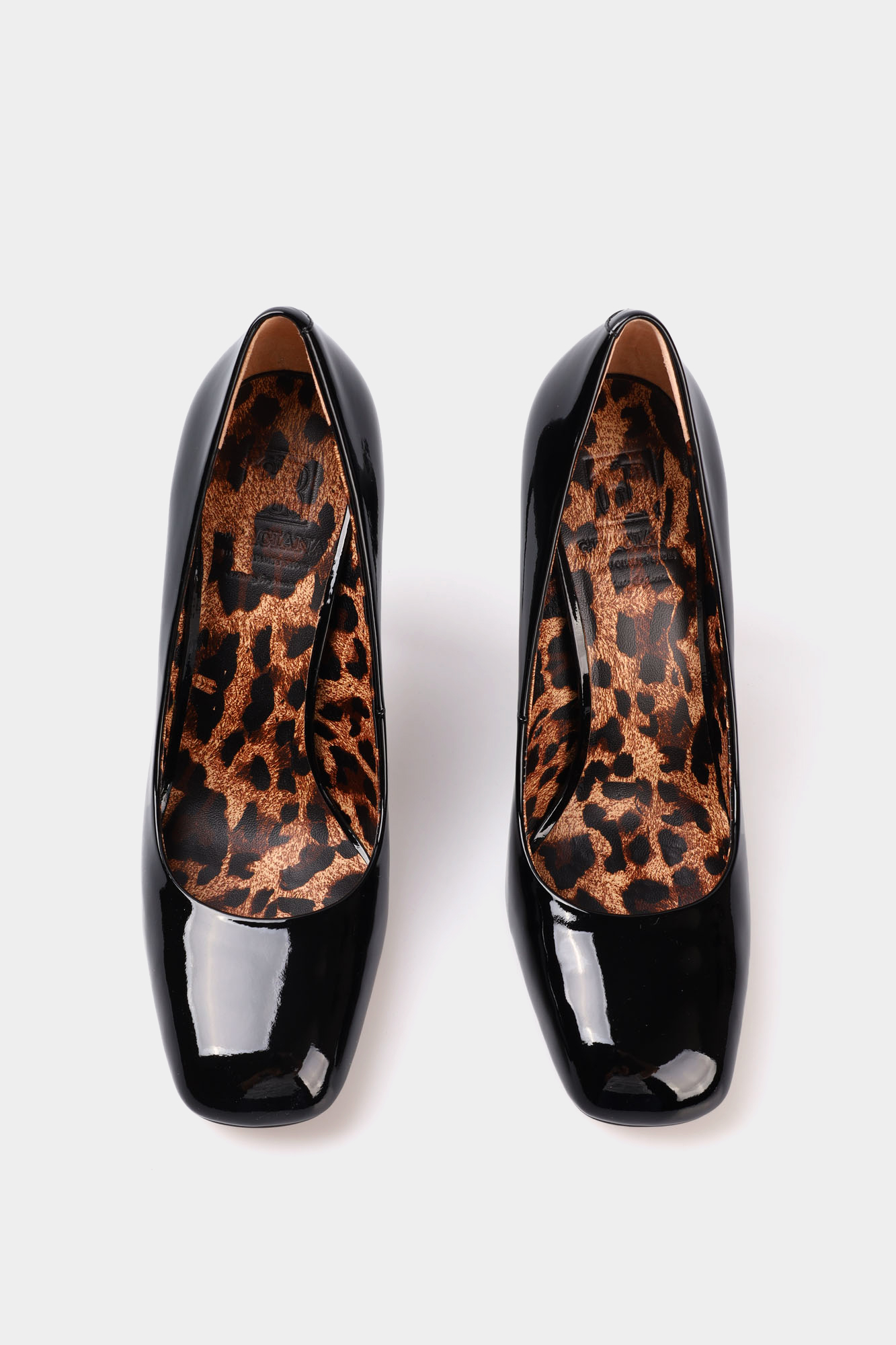 2482-2-10 Лодочки Graciana Черный