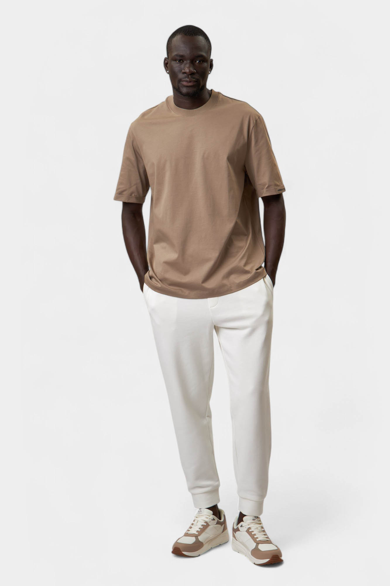 XM000519_AF10337 Футболка Armani Exchange Коричневый