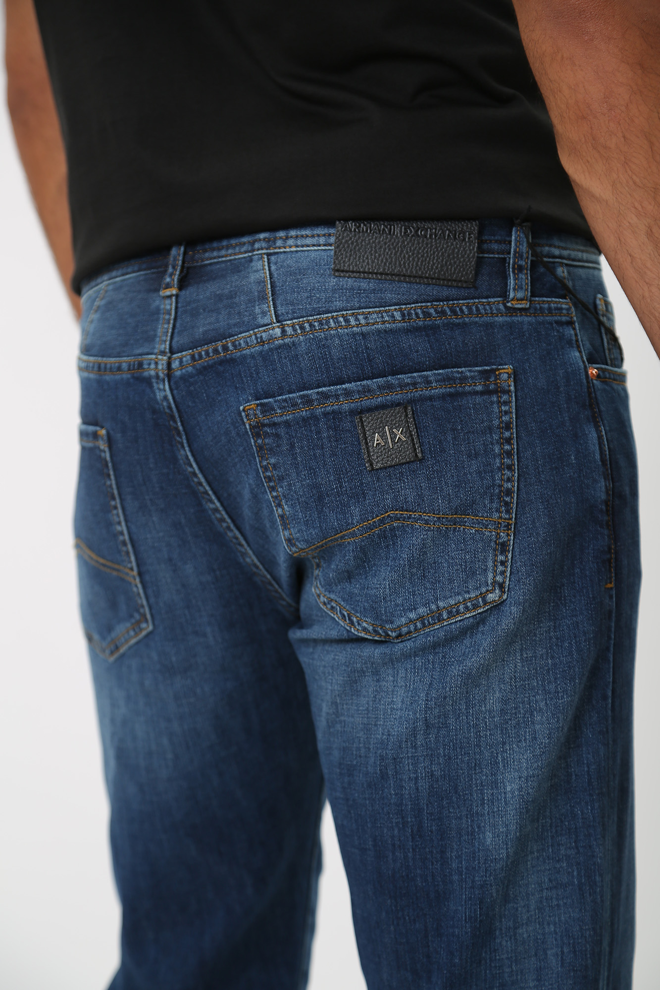 3RZJ16_Z1UGZ Брюки джинсовые   Armani Exchange Синий