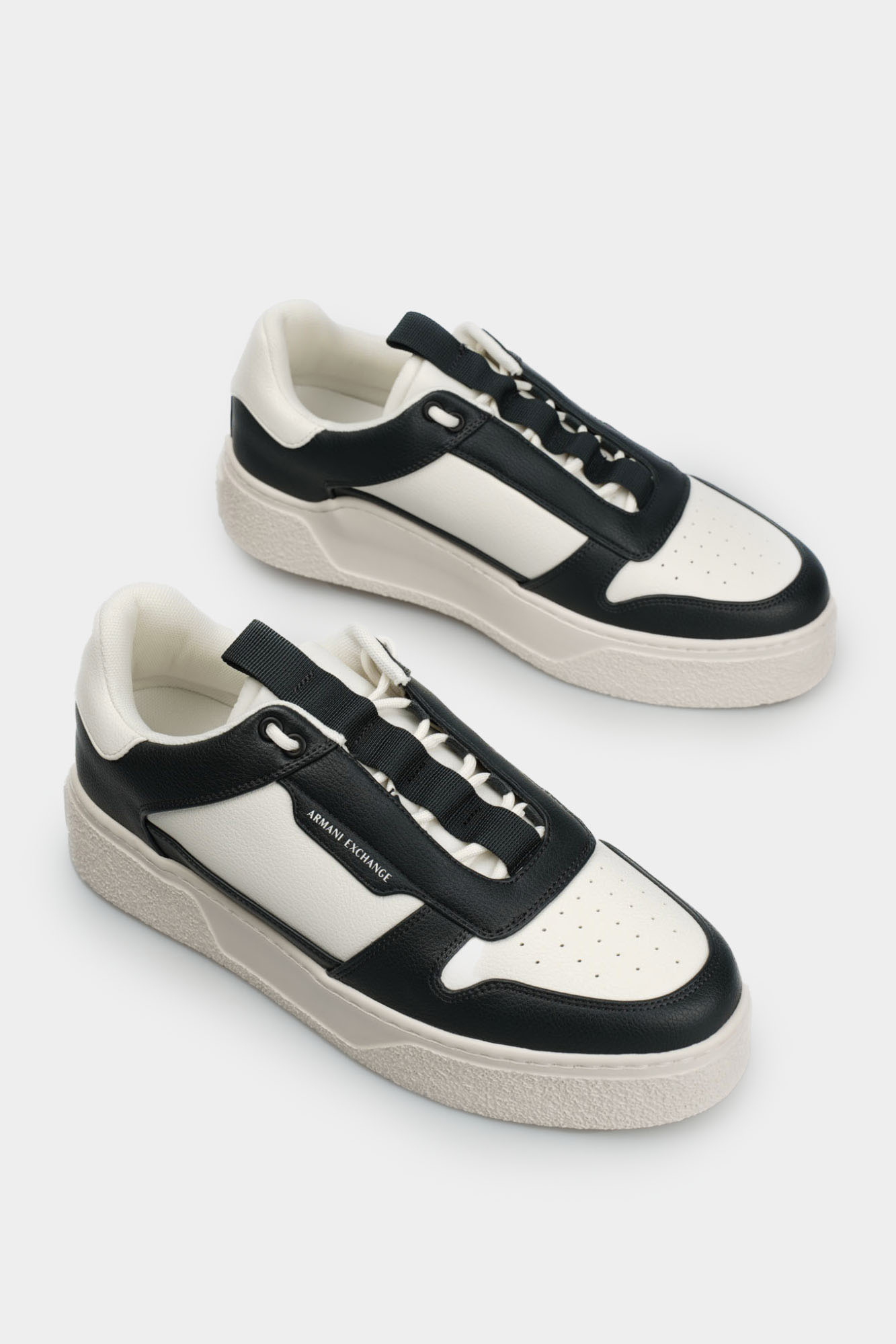 XUX244_XV914 Кеды Armani Exchange Черный