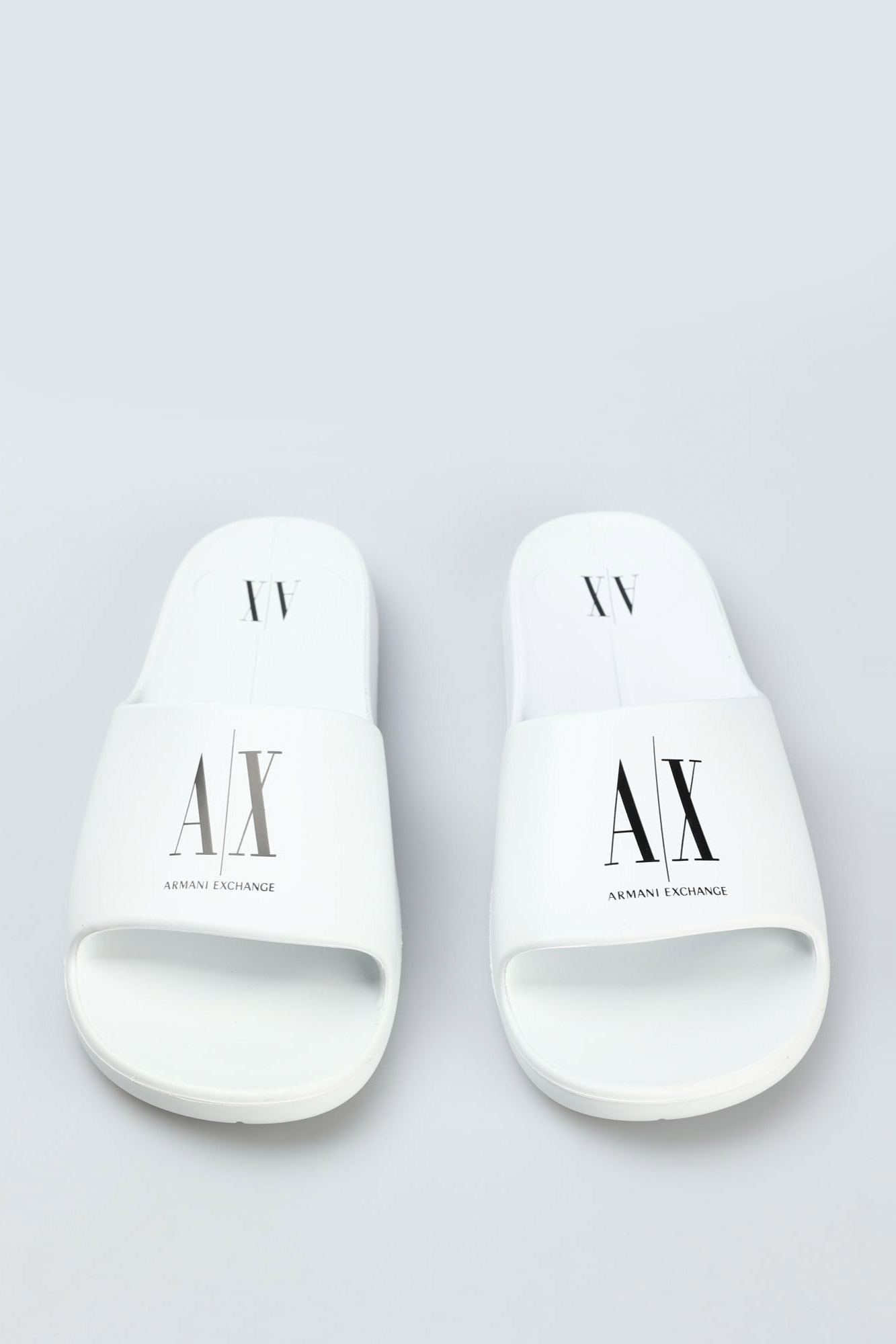 XUP012_XV675 Шлепанцы Armani Exchange Белый