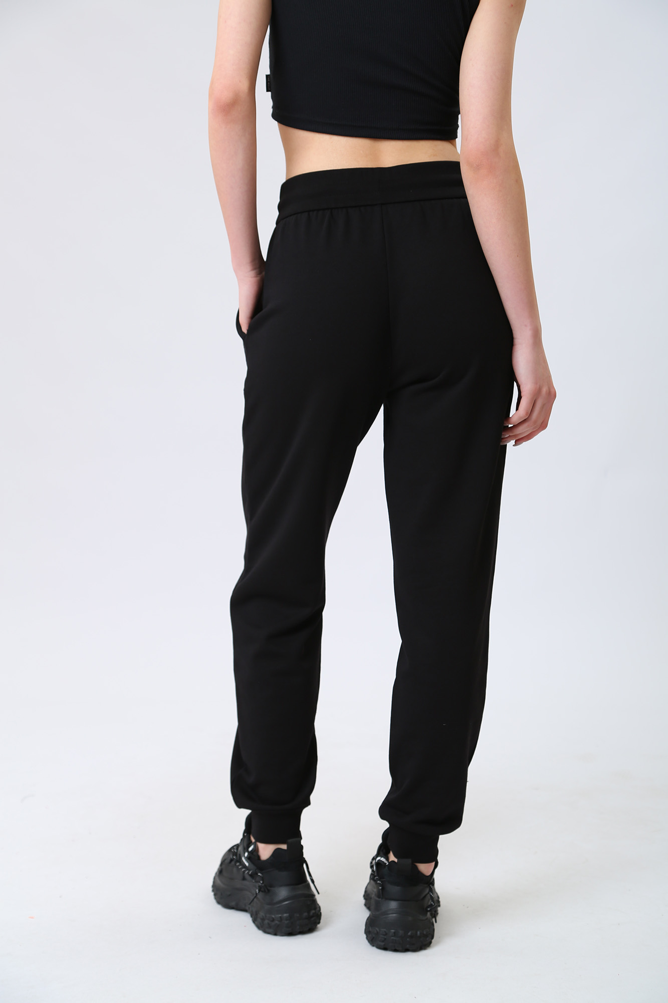 3RYP88_YJDVZ брюки спортивные armani exchange 