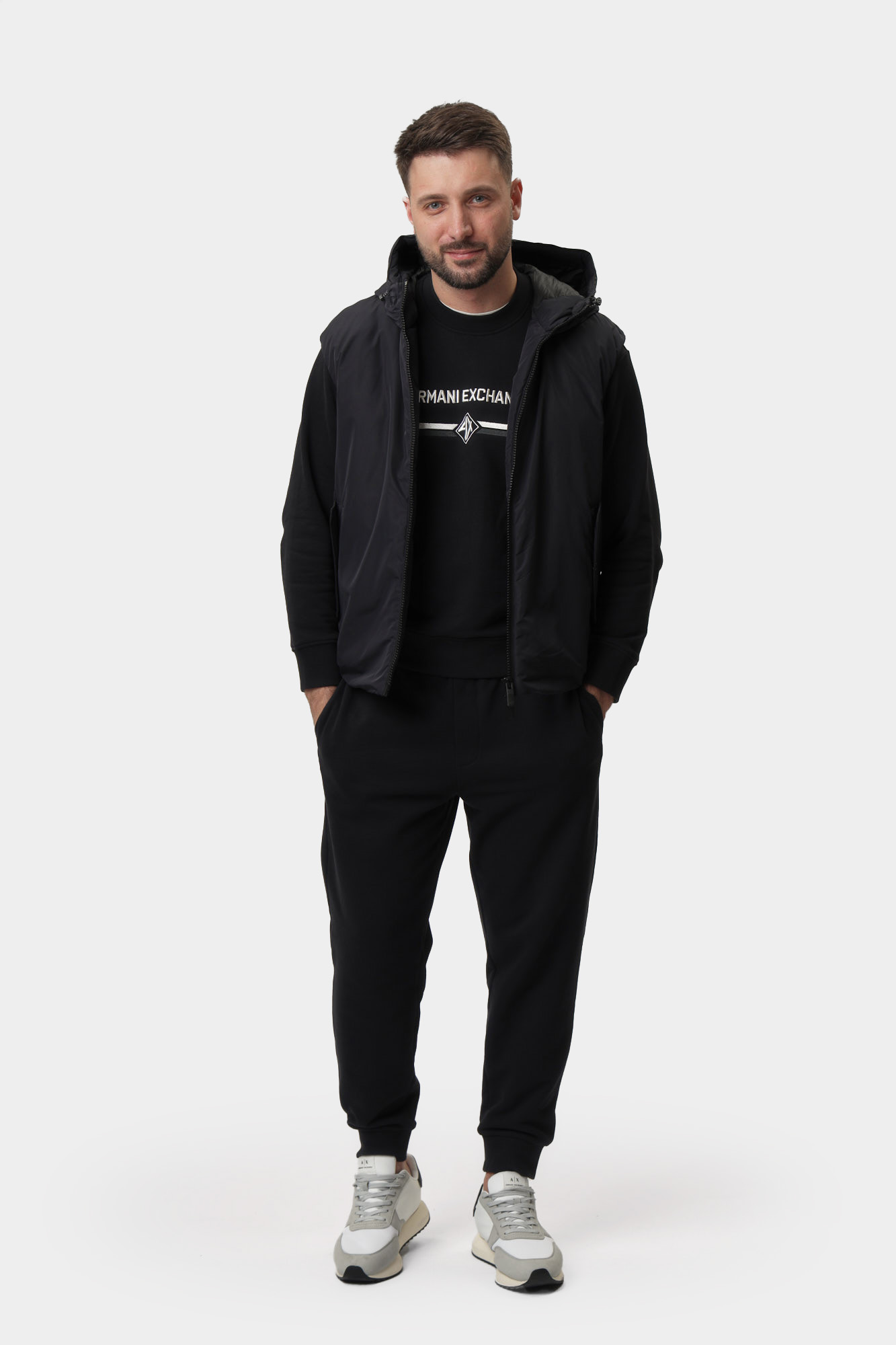 XM000585_AF13140 Жилет пуховый Armani Exchange Синий