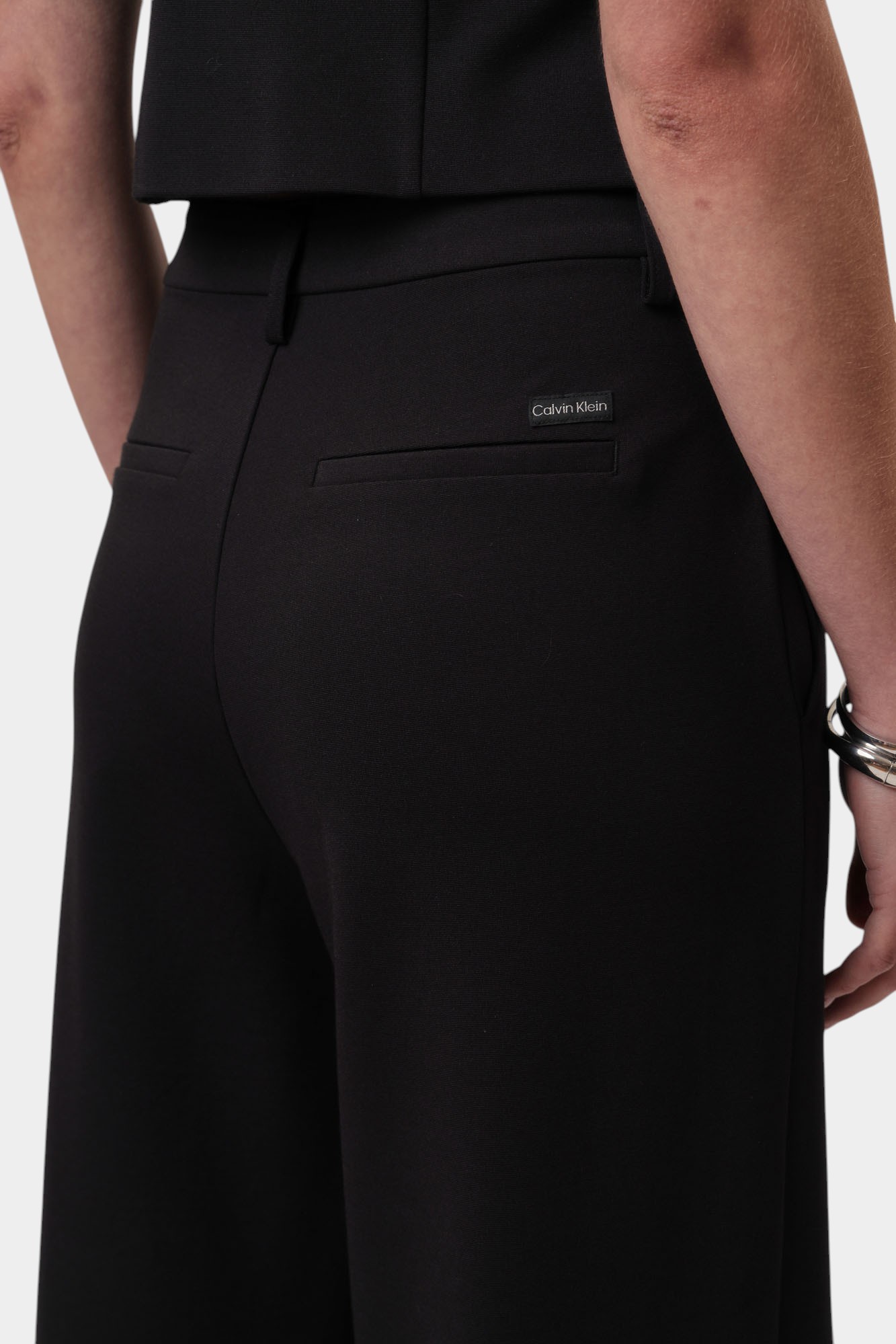 J20J225334 брюки calvin klein jeans 