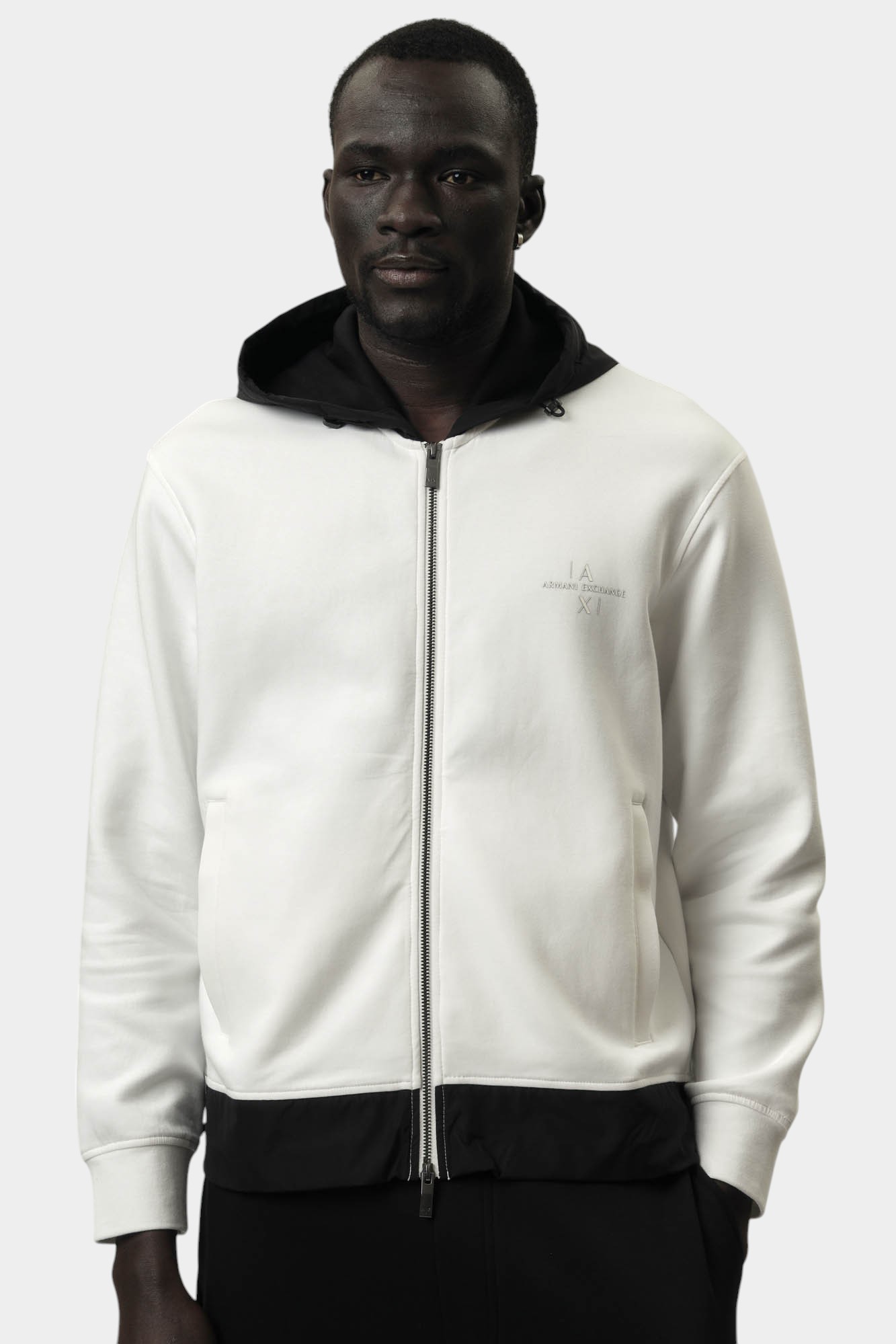 XM000515_AF13047 Толстовка Armani Exchange 