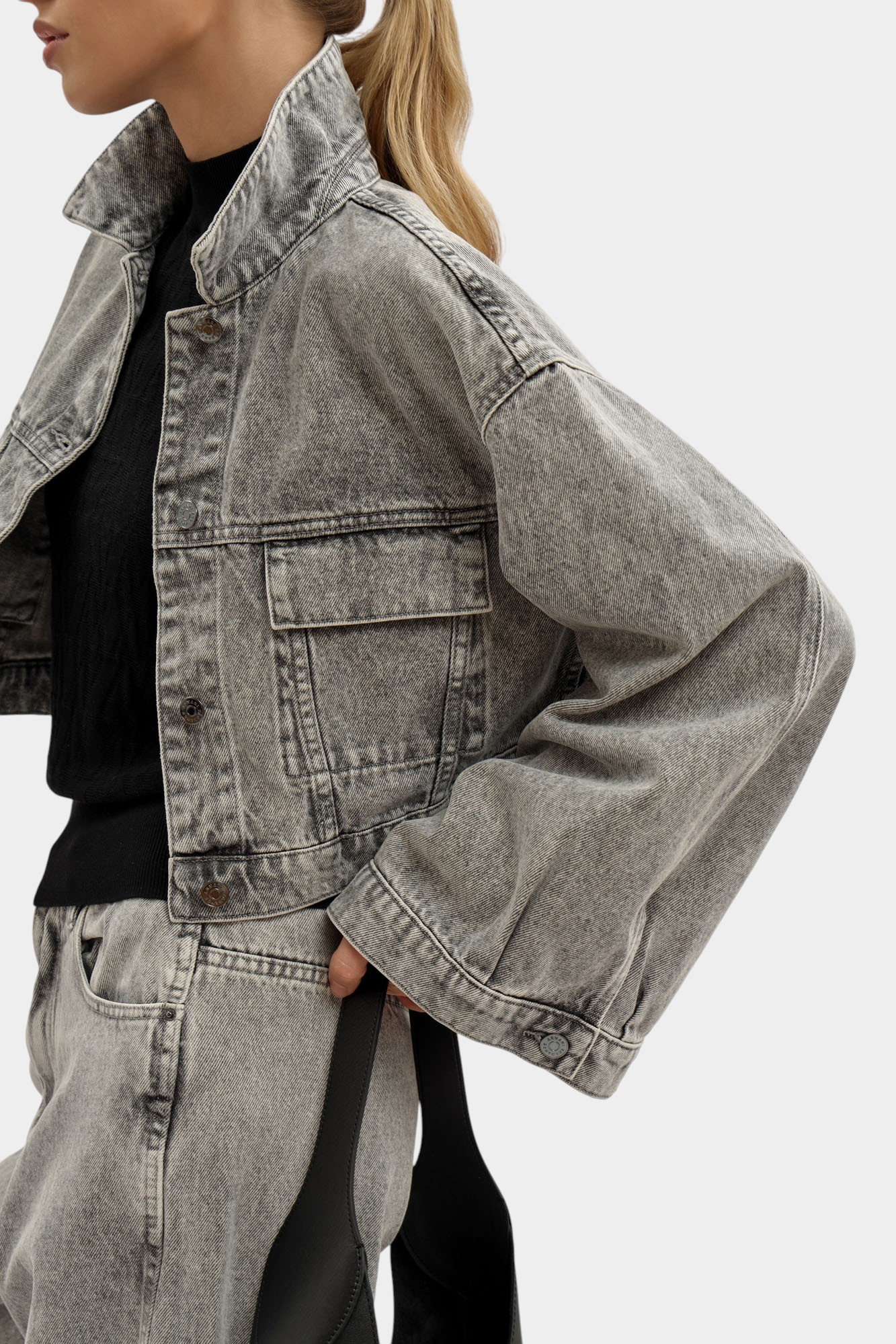 XW001394_AF16180 куртка джинсовая armani exchange 