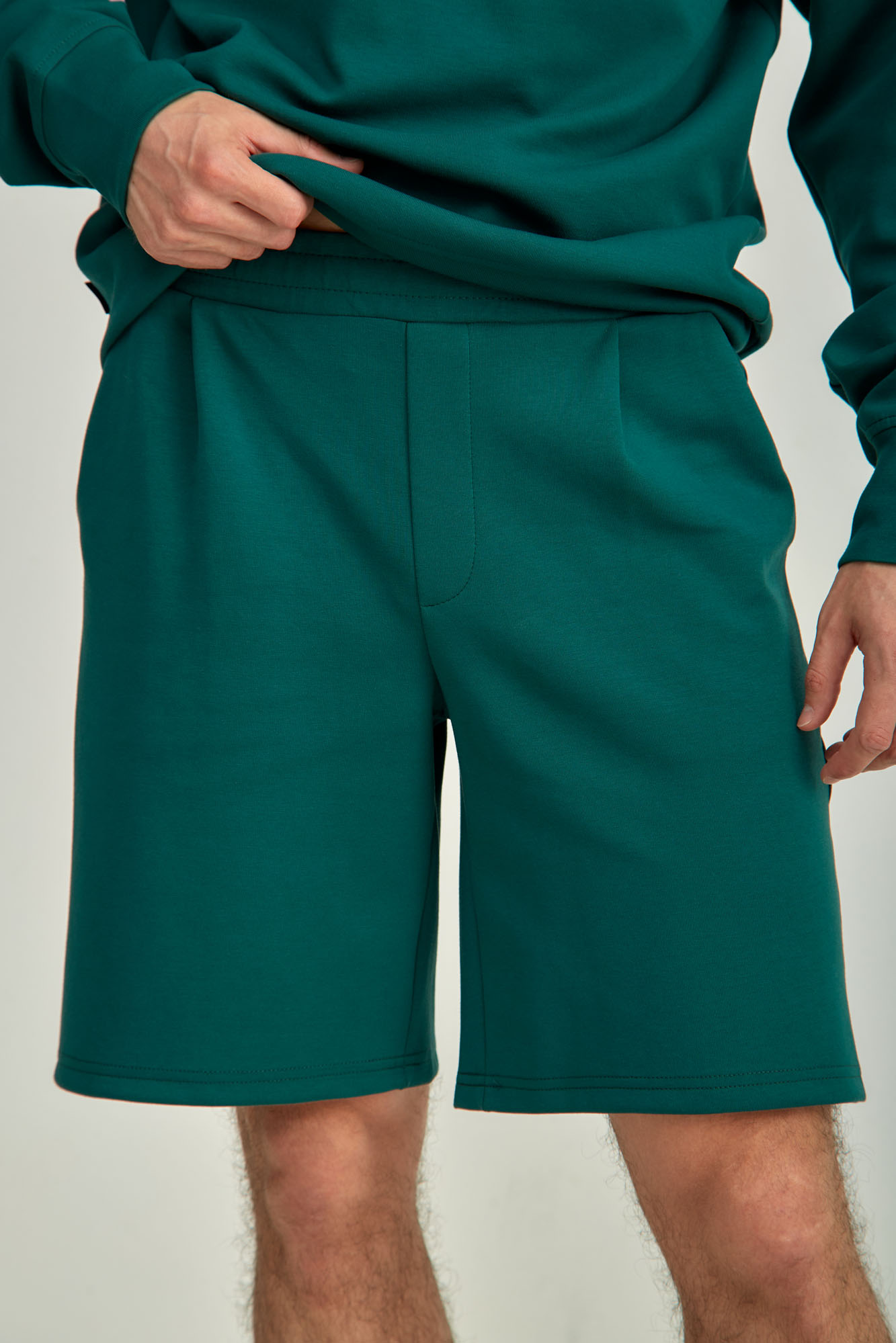 M-241-P-25-1007 Шорты The Hills Зеленый