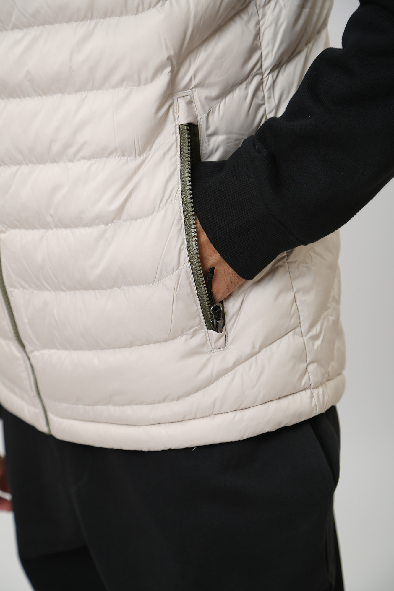 1748031 Жилет пуховой Powder Lite™ Vest Columbia Черный