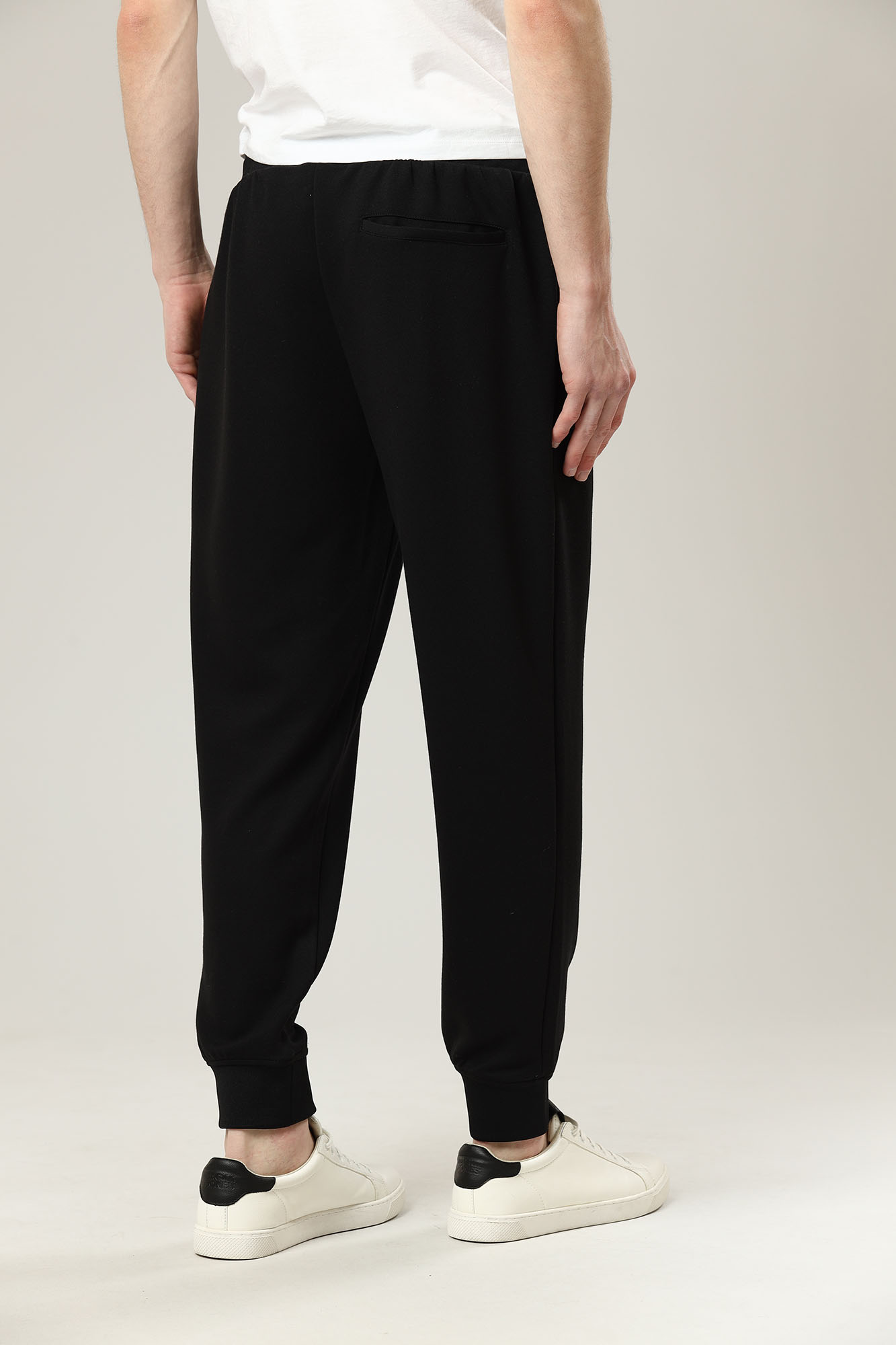 3LZPNA_Z9N1Z Брюки спортивные джоггеры Armani Exchange Черный