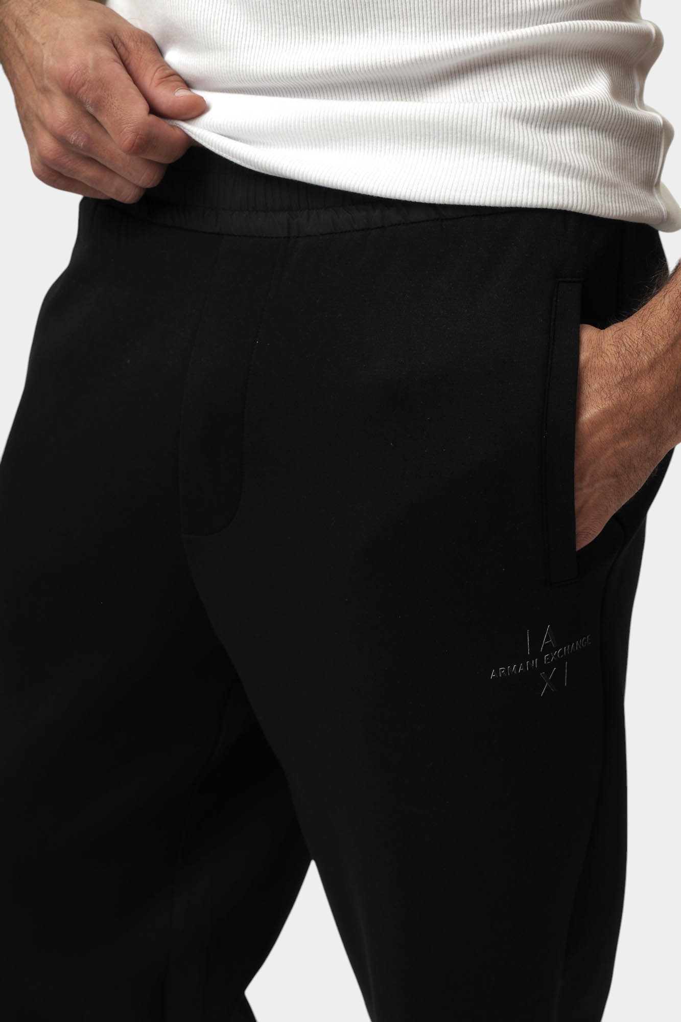 XM000516_AF13047 Брюки спортивные Armani Exchange Черный