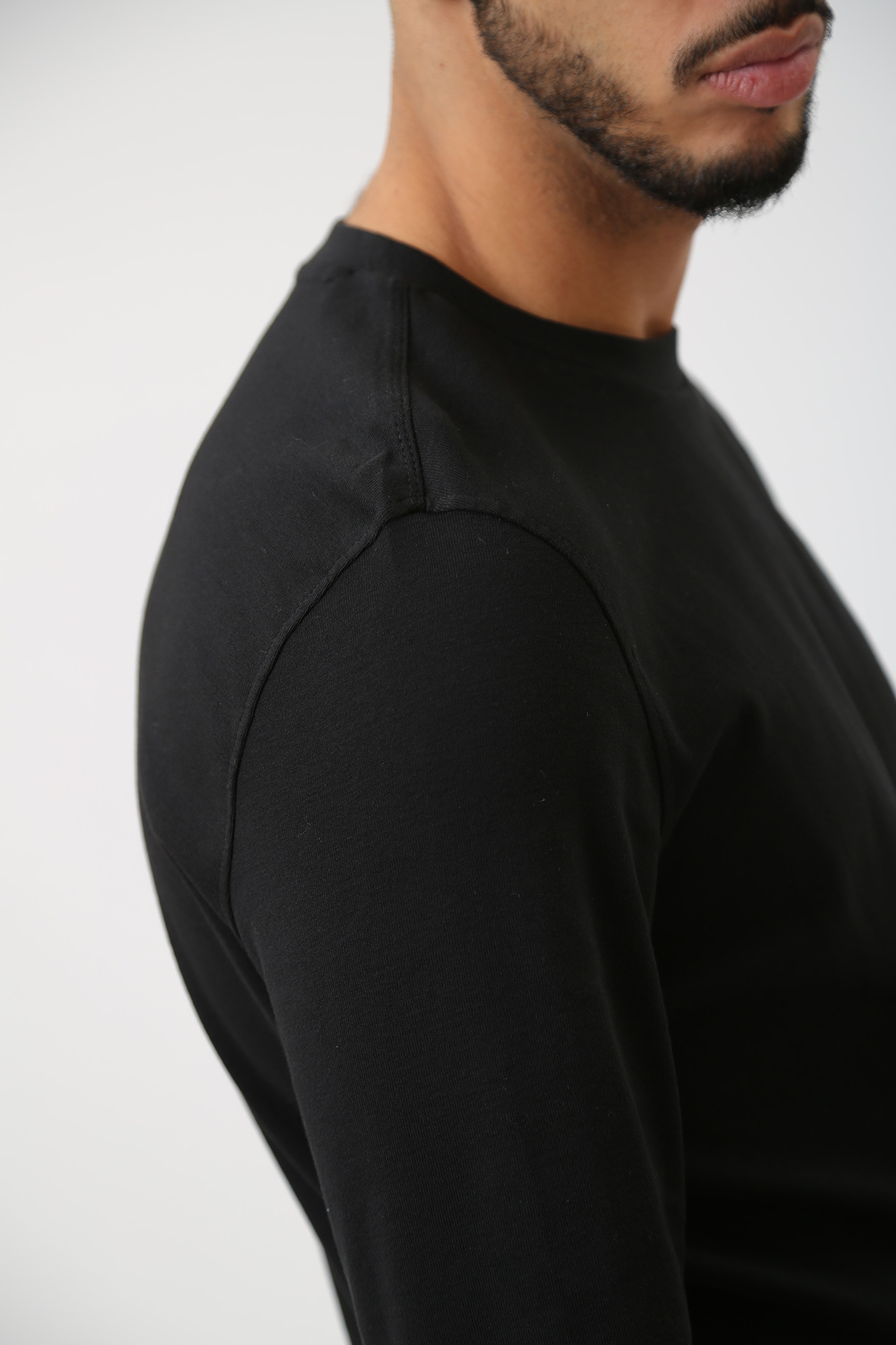 1014108 Лонгслив Mustang Черный