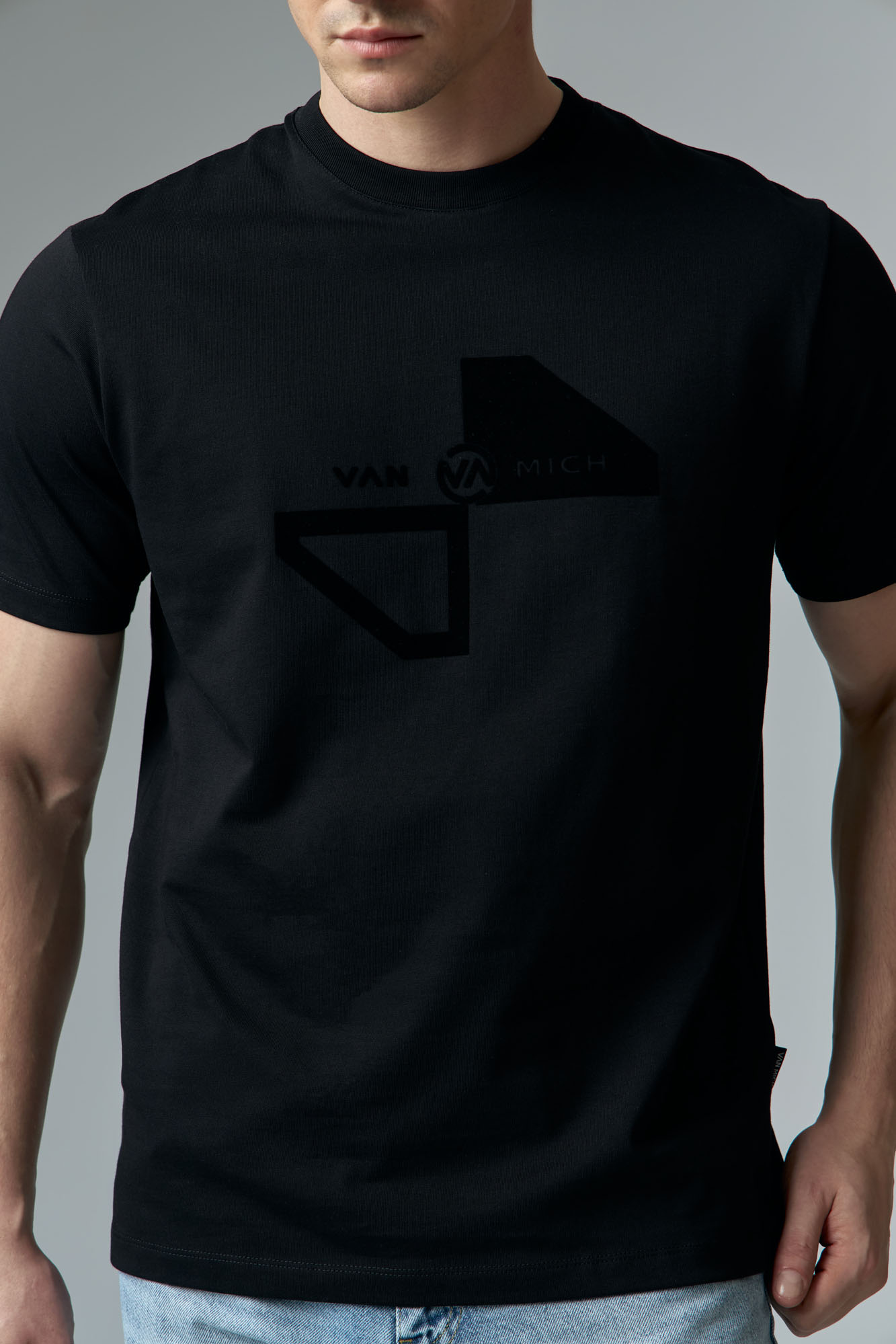 VM-ERK-22-424 Футболка Van Mich Черный