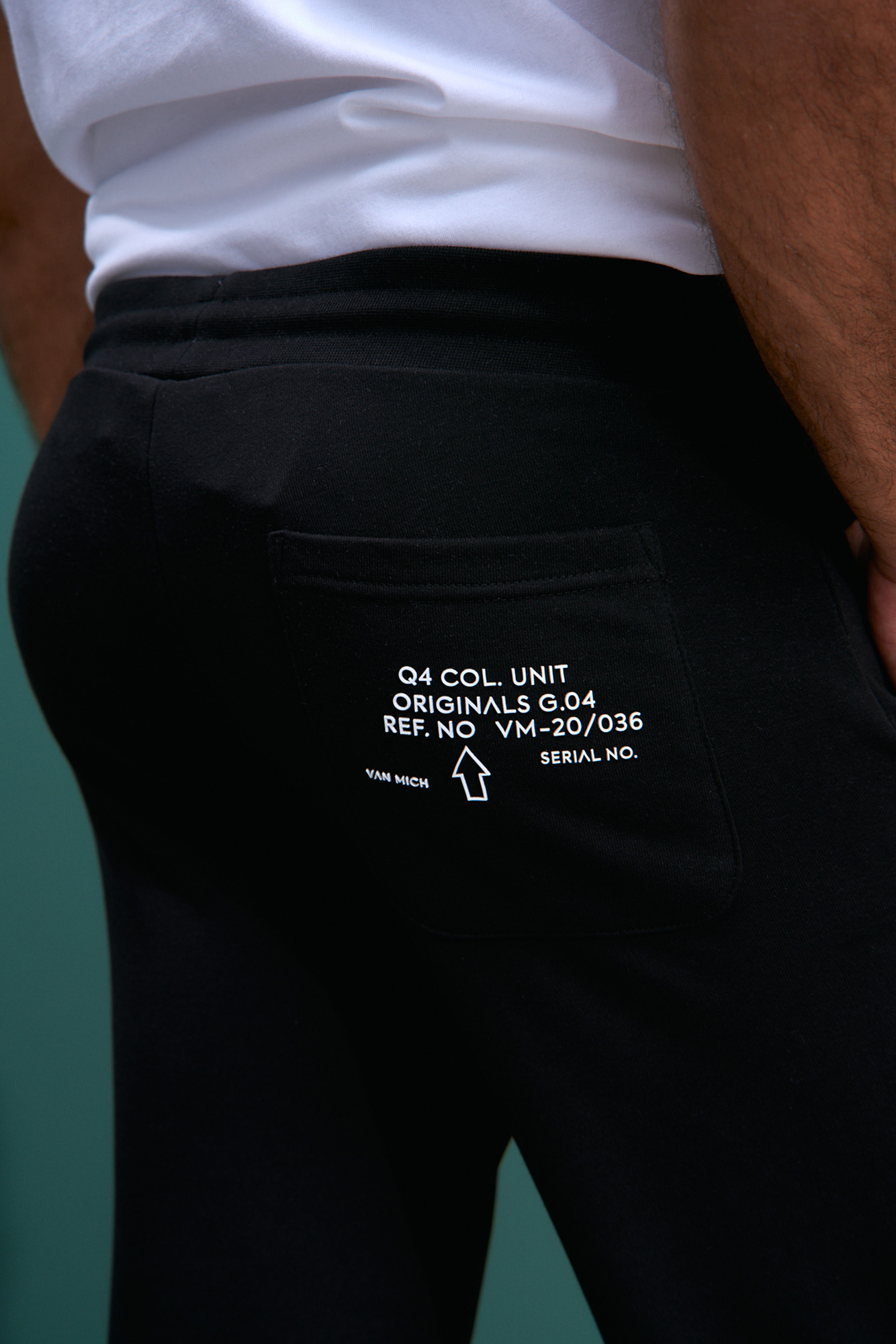 VM-232-53-122 Брюки спортивные Van Mich Черный