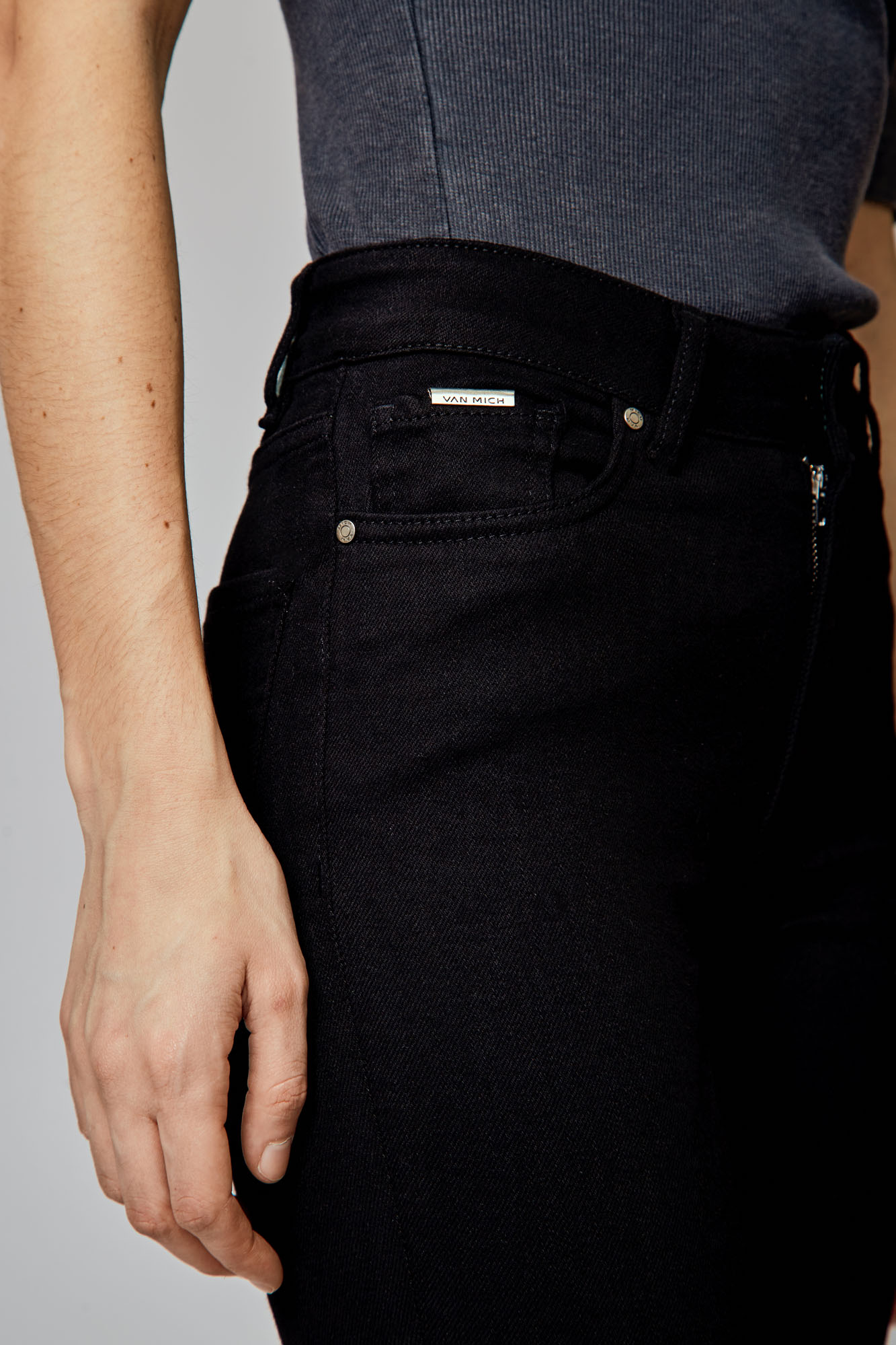 VW-OMA-33-339 брюки джинсовые van mich 