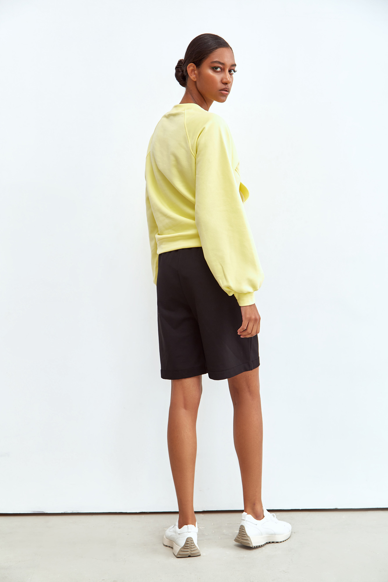 W-231-P-22-0081 шорты спортивные the hills 