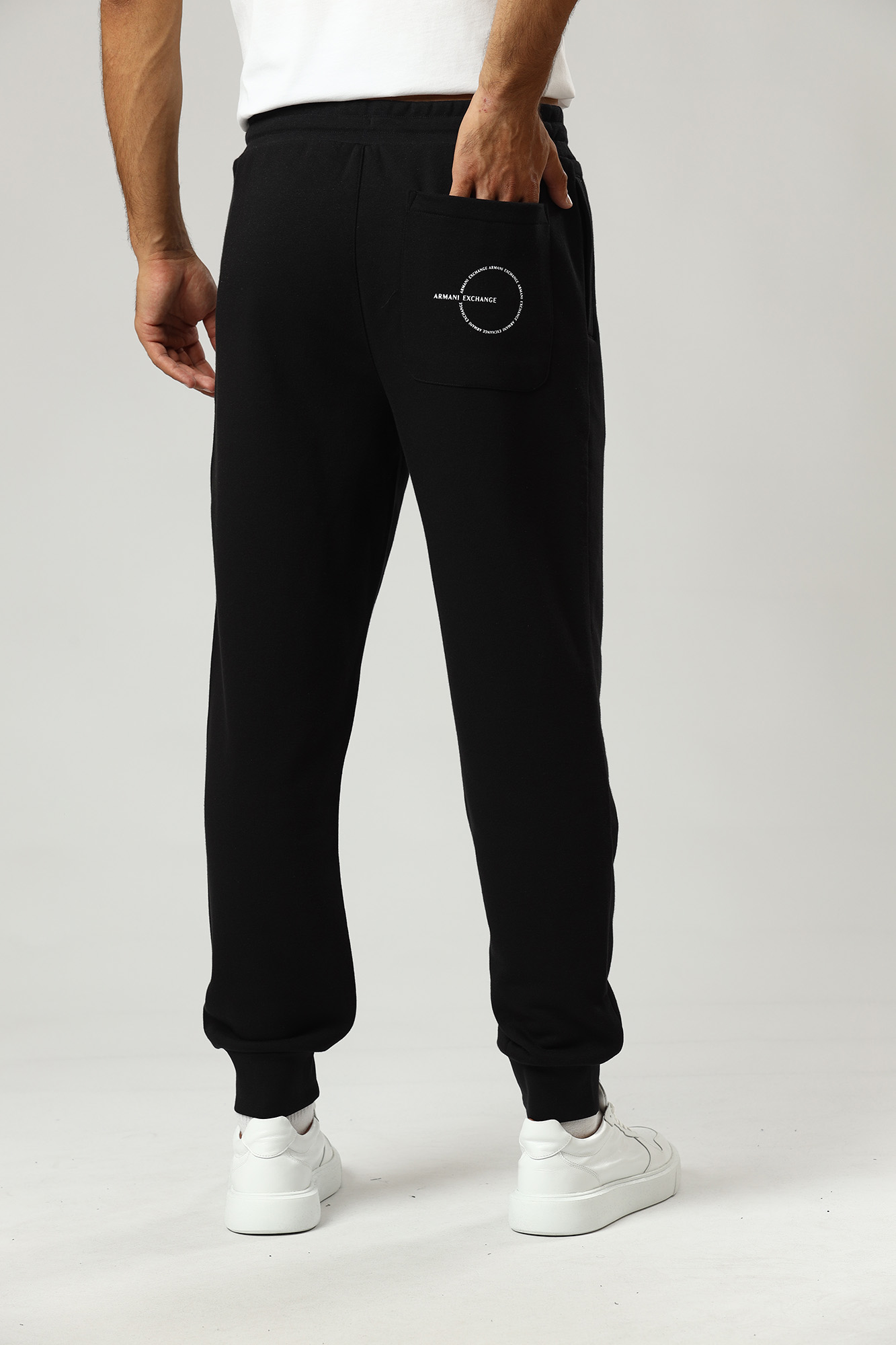 6LZPAC_ZJBXZ Брюки спортивные джоггеры Armani Exchange Черный