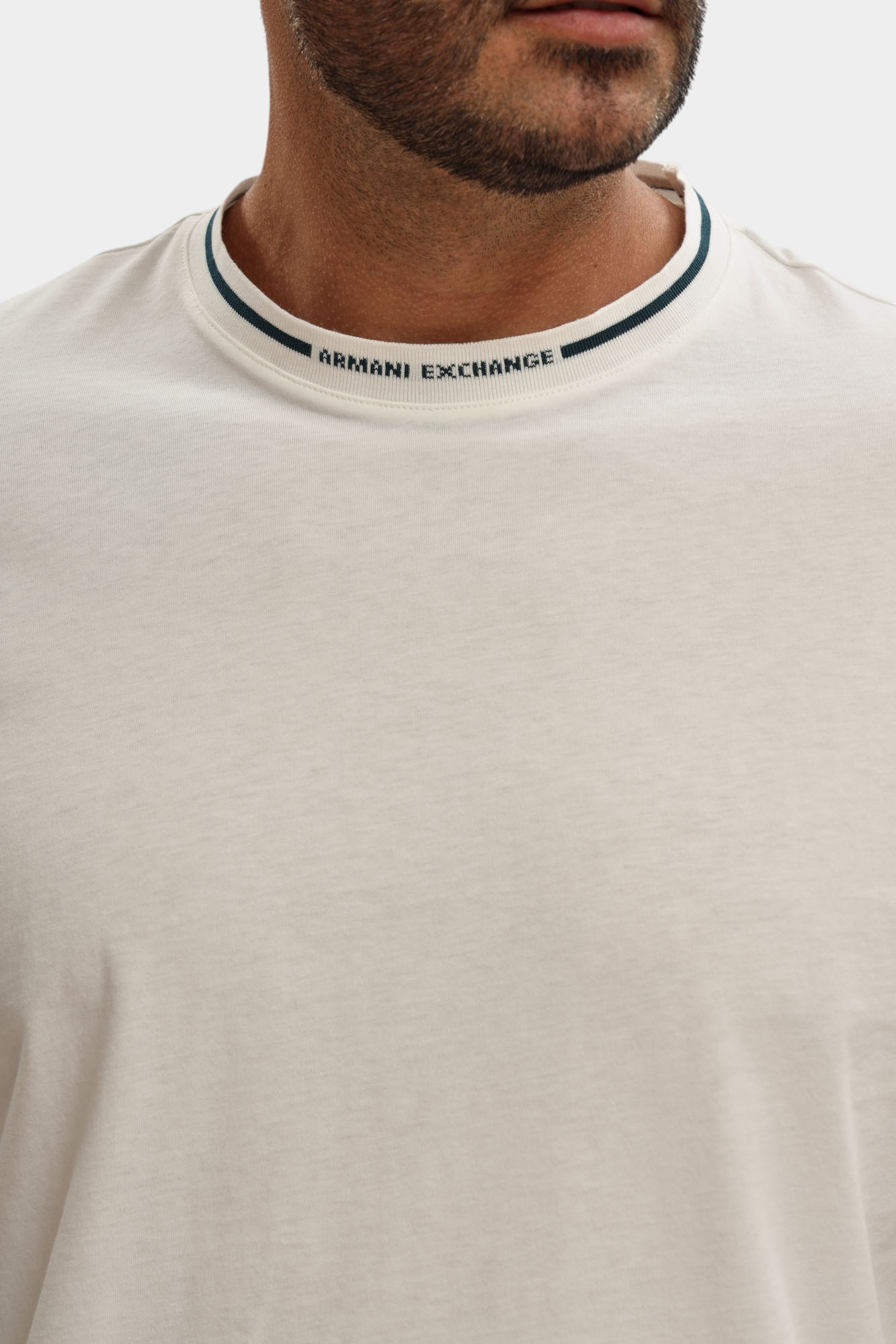 XM001467_AF10356 Футболка Armani Exchange Белый