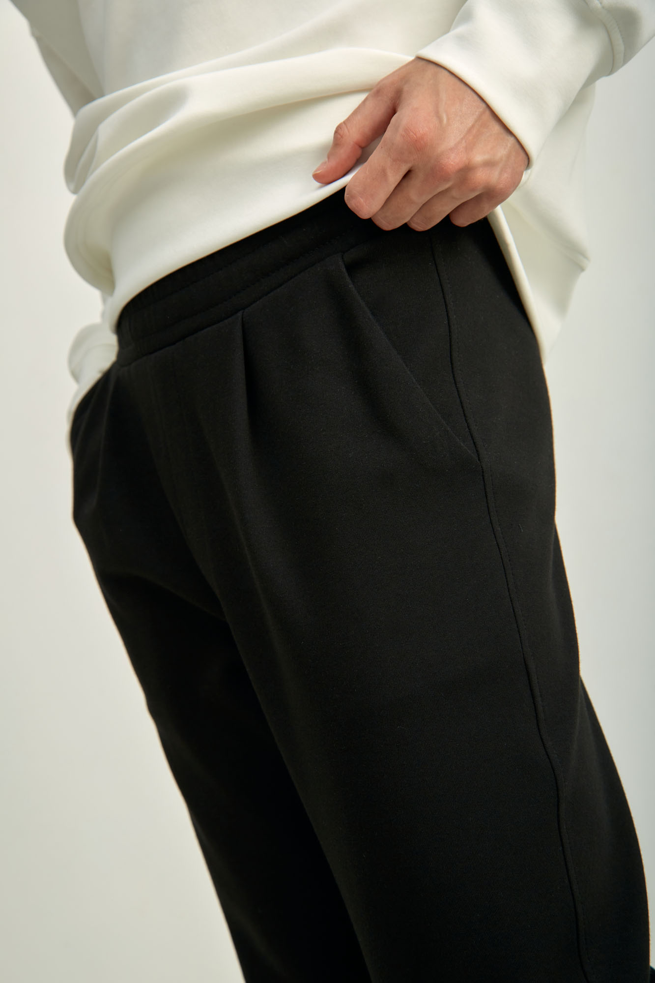 M-241-P-25-1008 Брюки спортивные The Hills Черный