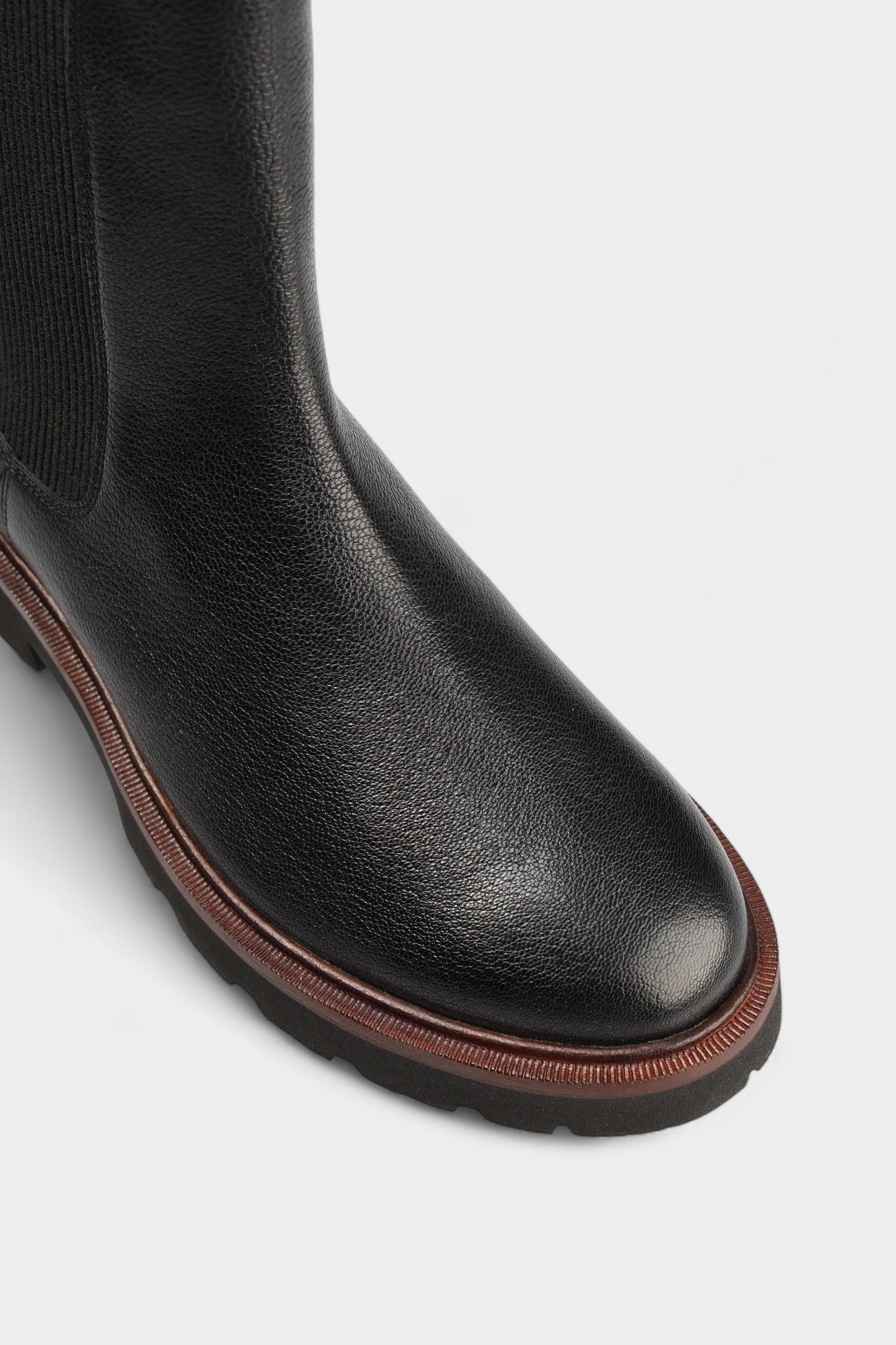 D564ZD00081 Челси Geox Черный