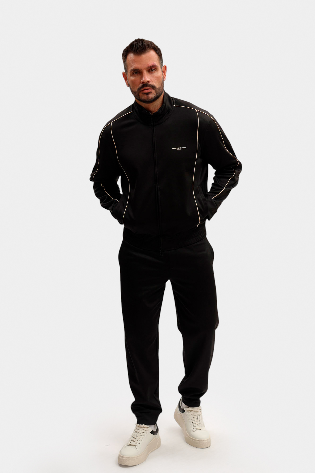 XM001357_AF16278 Толстовка Armani Exchange Черный