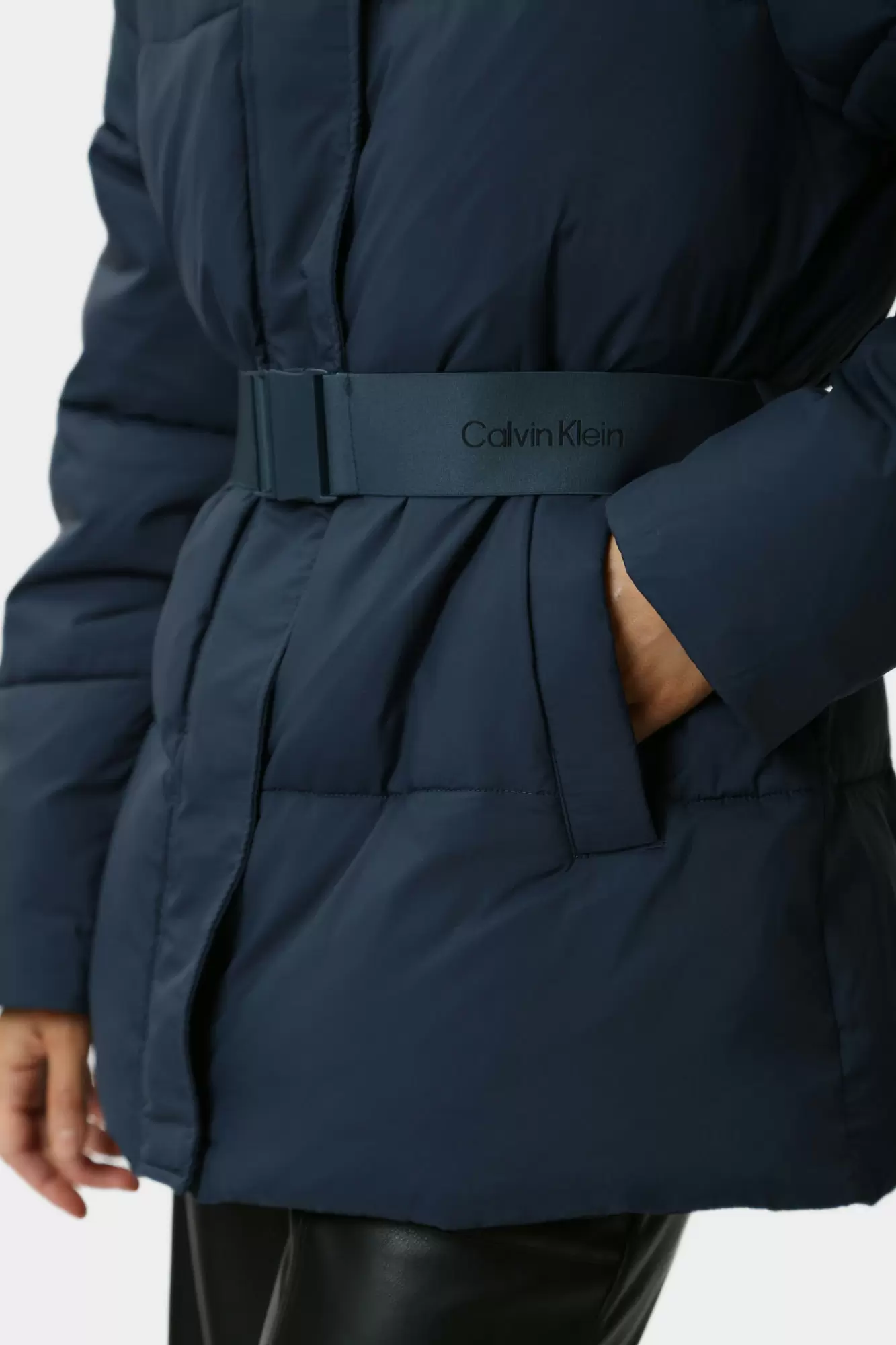 J20J224107 куртка утеплённая calvin klein jeans 