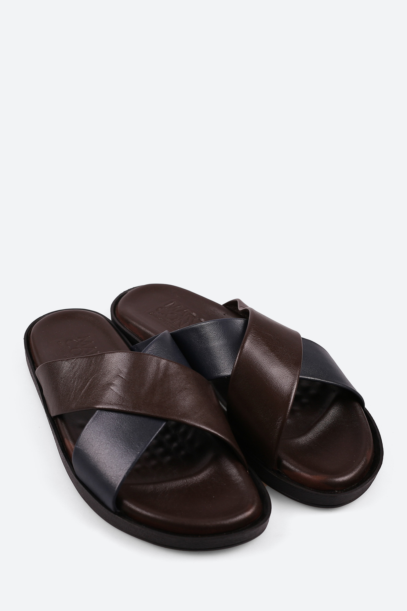 15-5000 Шлепки Marc Cony Коричневый