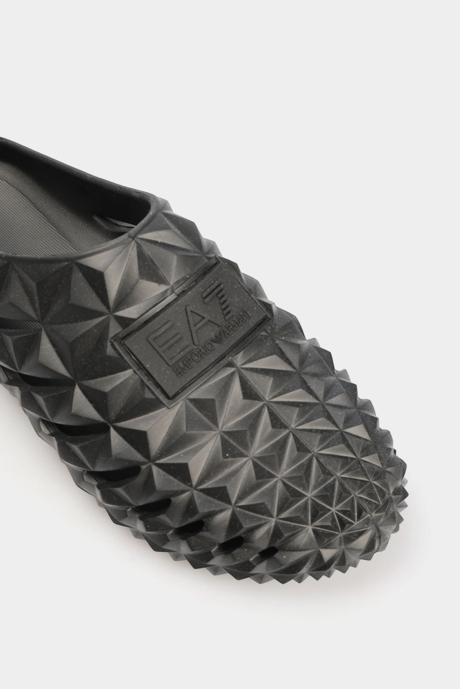 XBR001_XK385 Шлепанцы EA7 Черный