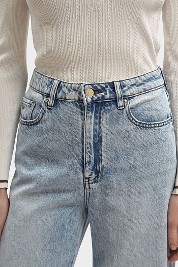 Джинсы Armani Exchange