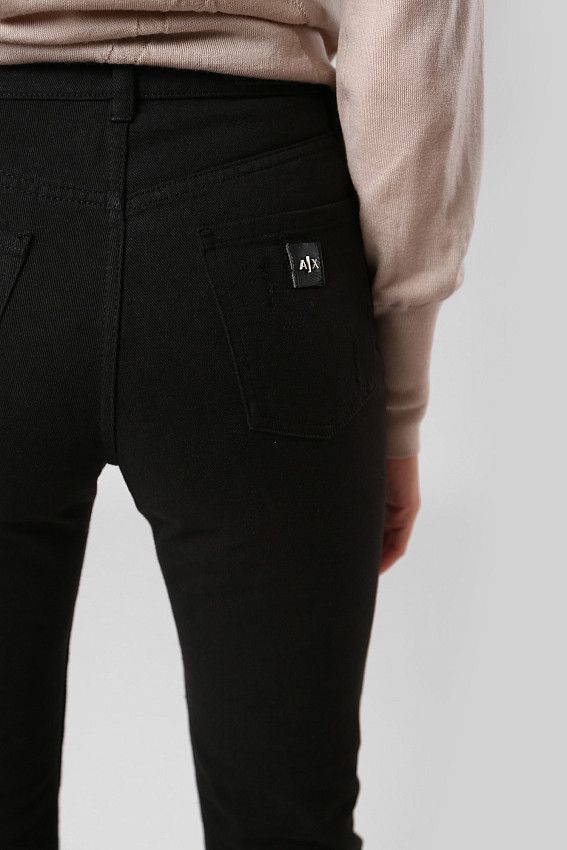 Джинсы Armani Exchange