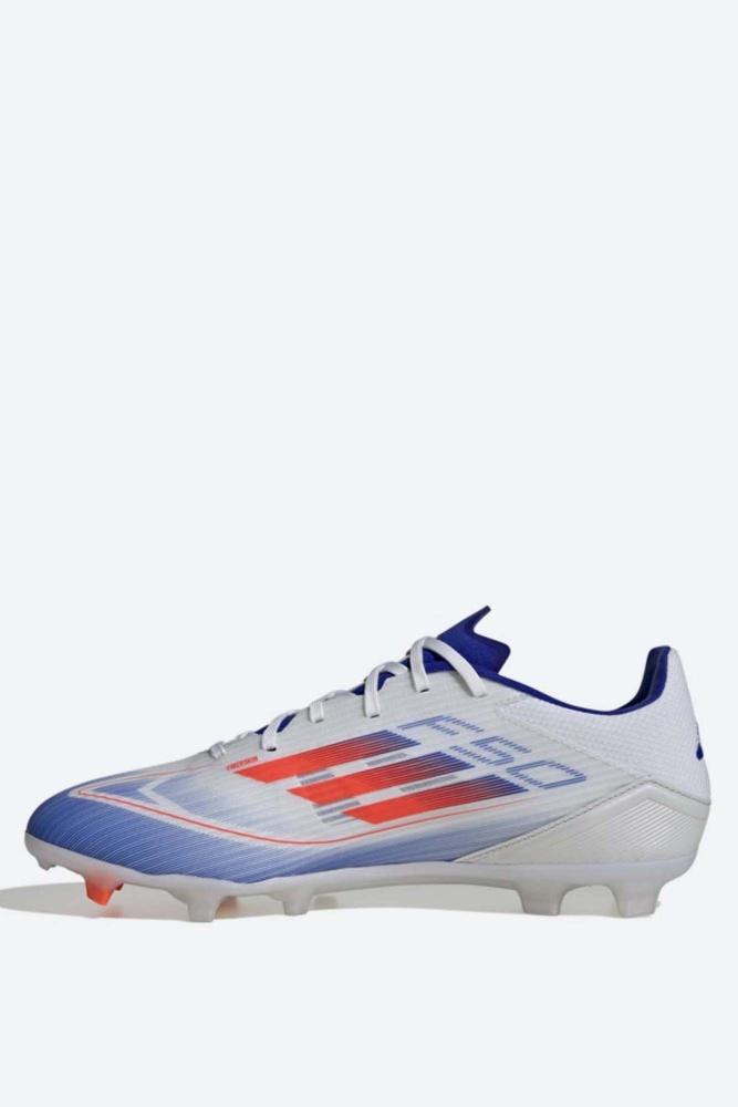 Футбольные бутсы Adidas