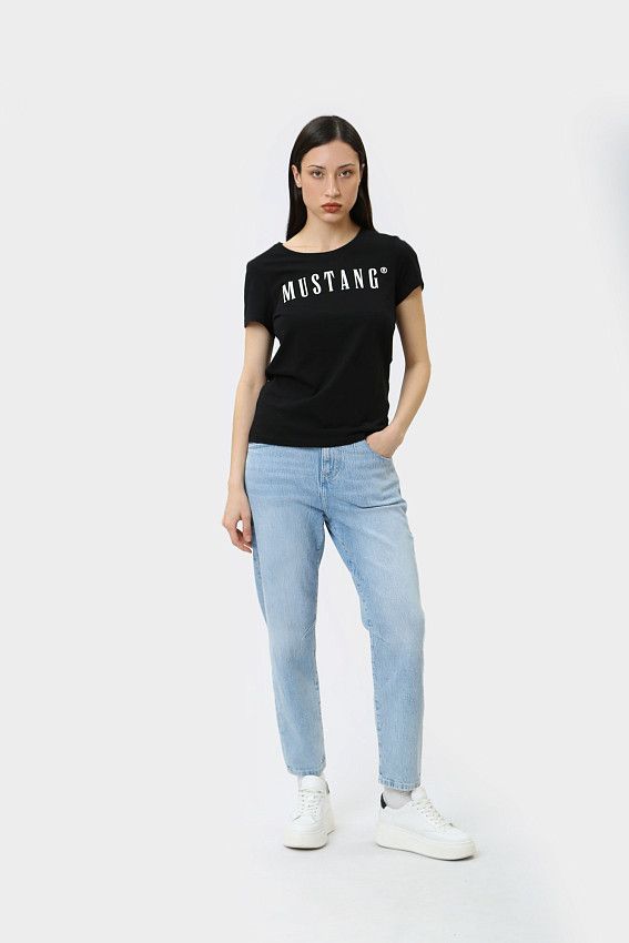 Джинсы Boyfriend Tapered  Mustang
