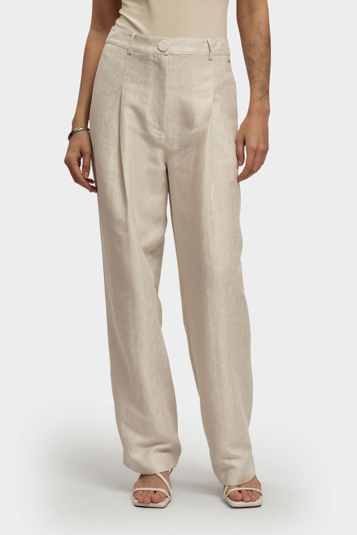 Брюки Armani Exchange Молочный