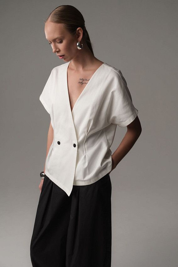 Жилет The Hills Молочный