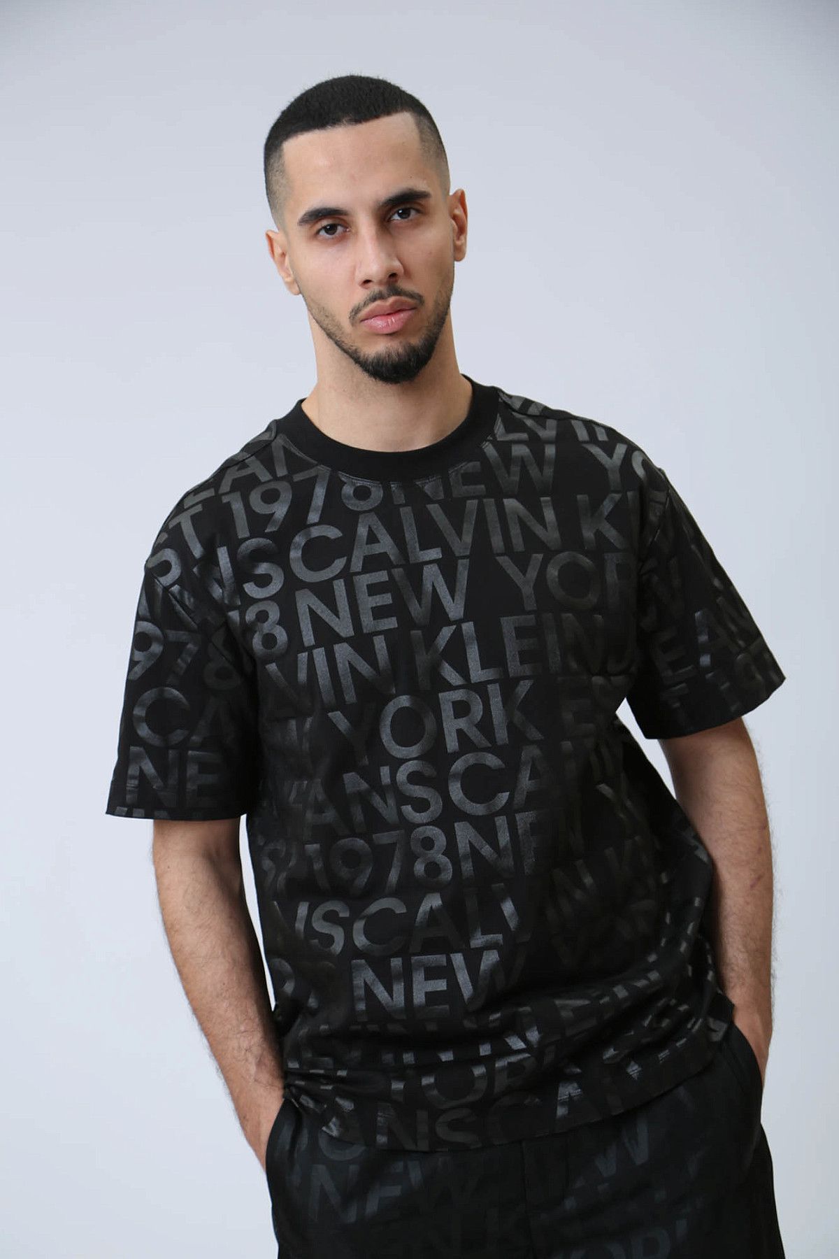 Футболка Calvin Klein Jeans Черный