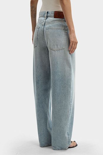 Джинсы широкие мом голубые Calvin Klein Jeans