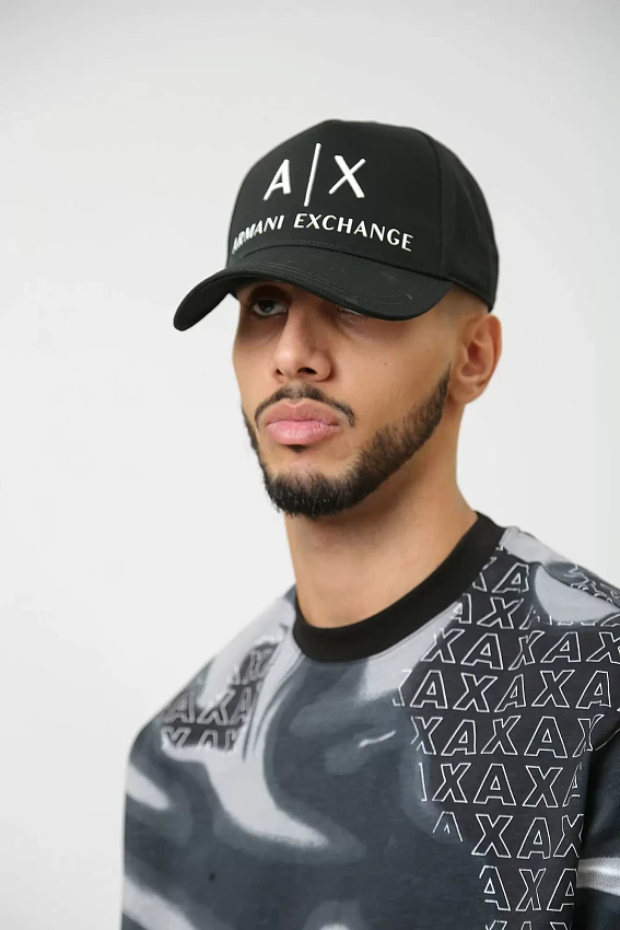 Кепка Armani Exchange Черный