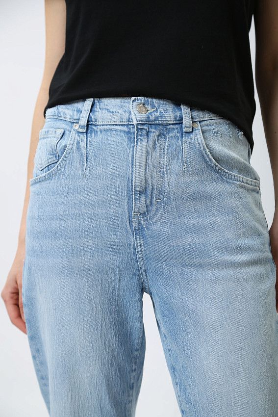 Джинсы Boyfriend Tapered  Mustang