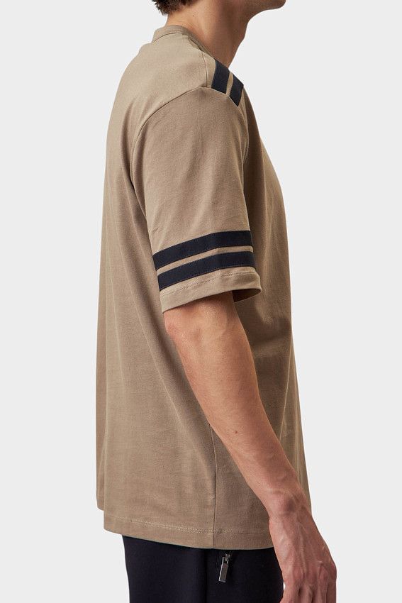 Футболка Armani Exchange Коричневый