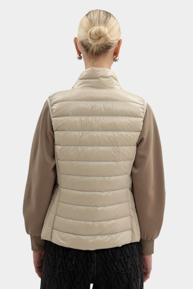 XW001921_AF18757 жилет пуховый armani exchange 